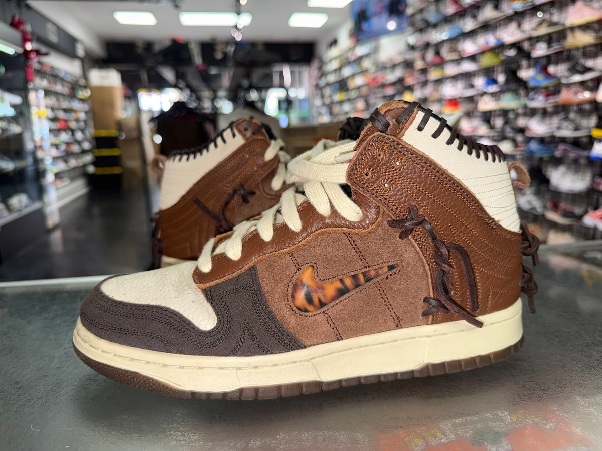 Nike Dunk High Bodega Legend Fauna Brown sneaker, pre-owned, size 8 – view 2