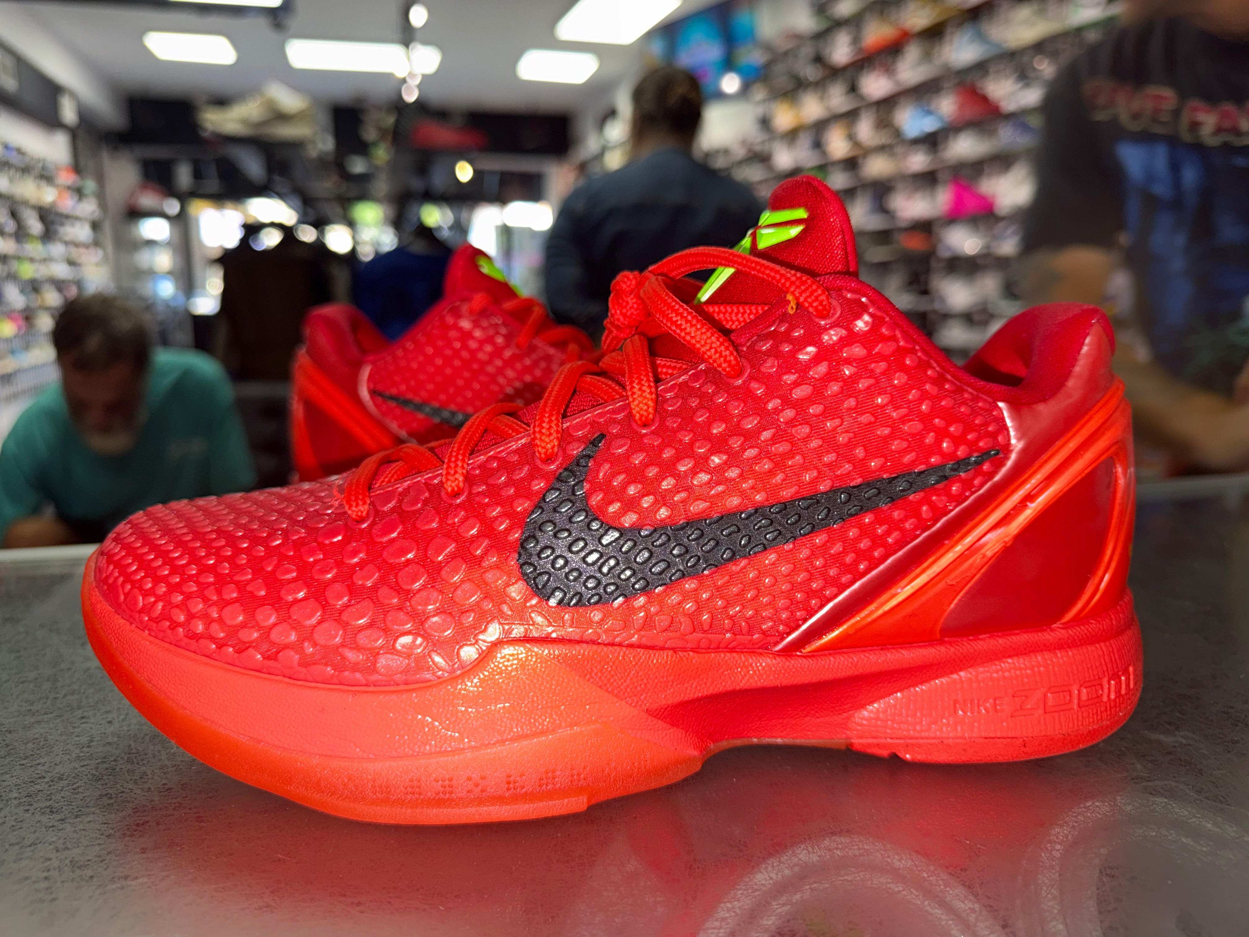Size 8.5 Kobe 6 Protro "Reverse Grinch"