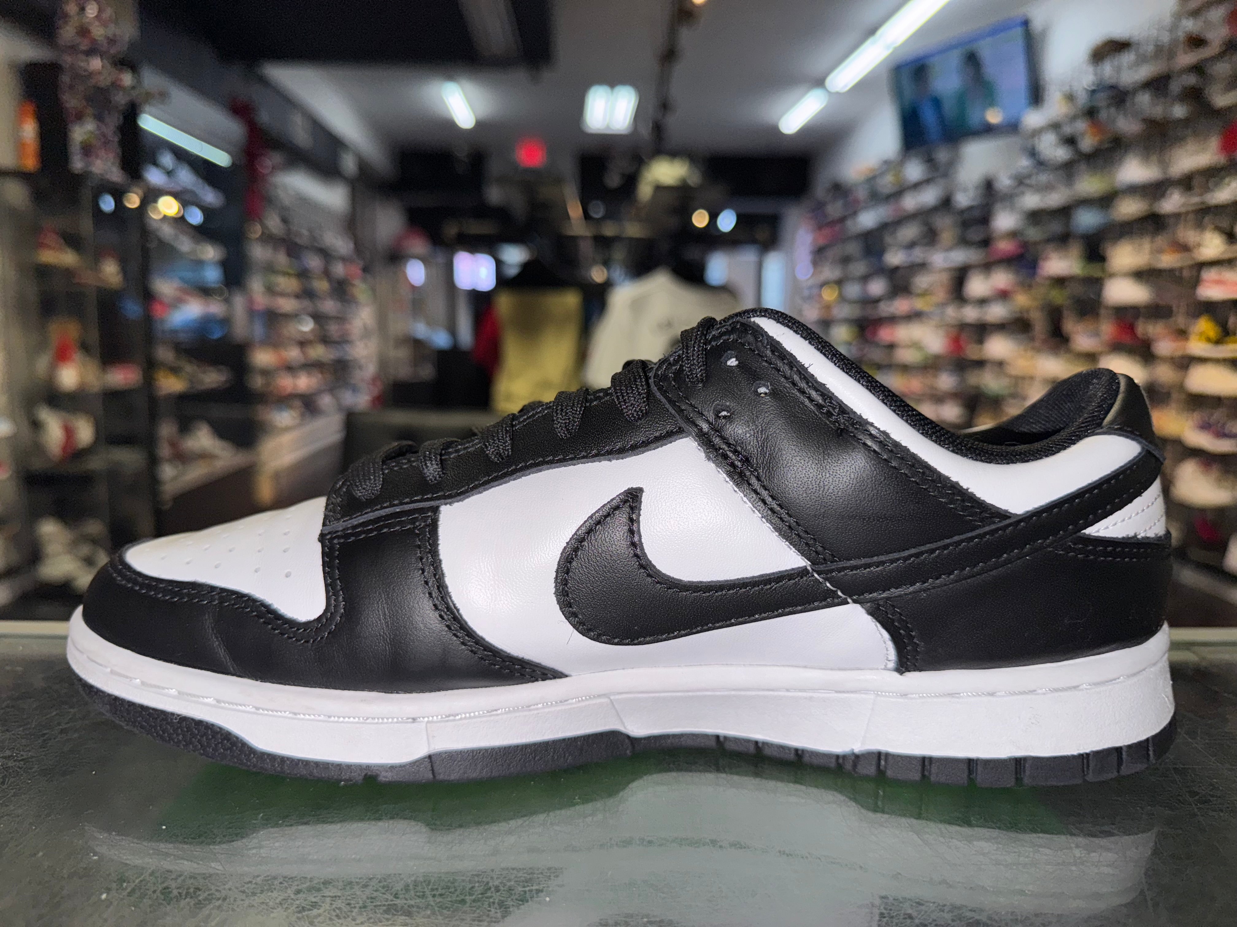 Size 10 Dunk Low "Panda"