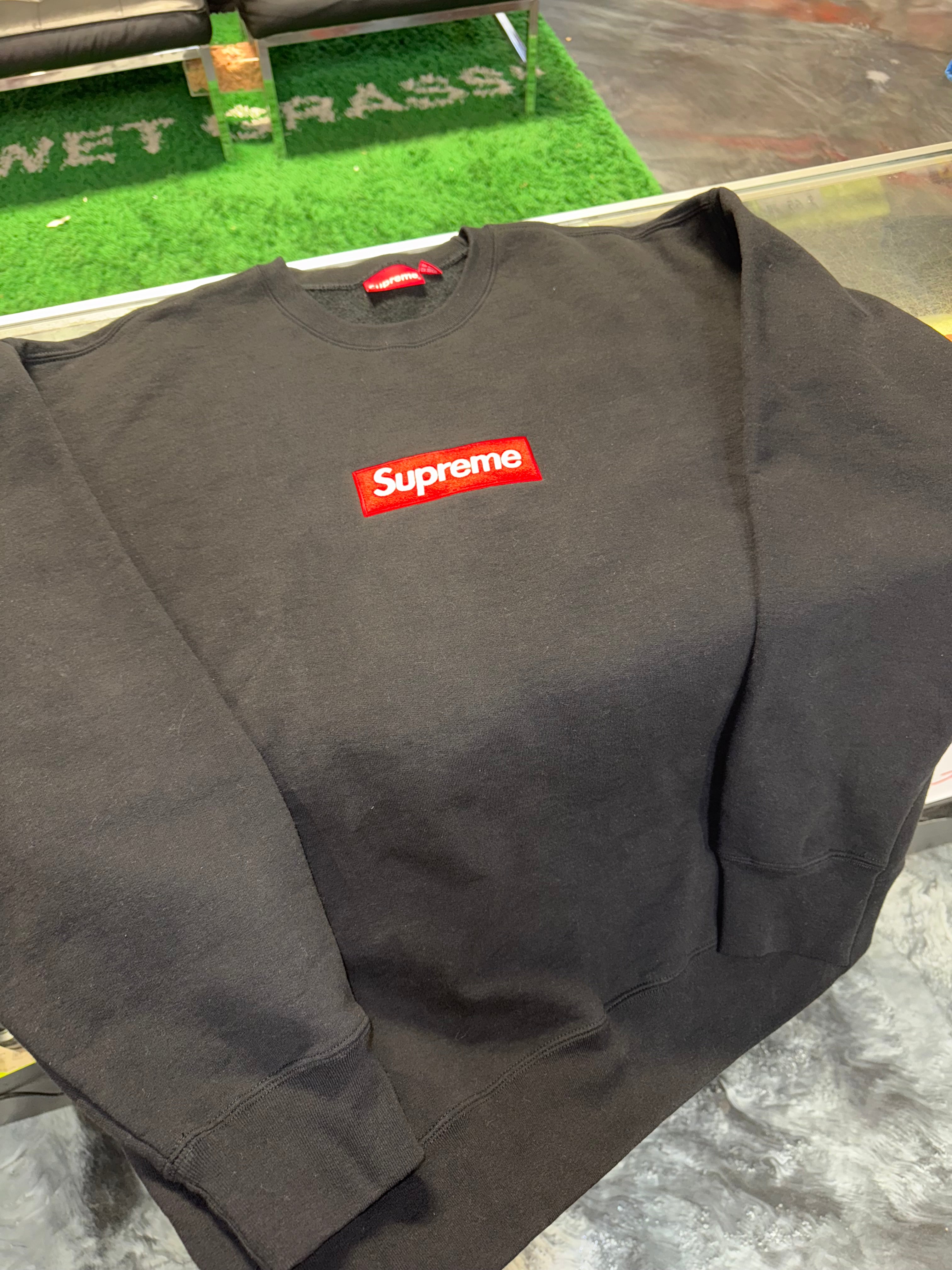 Size XXL Supreme Box Logo Crewneck “Black/Red”