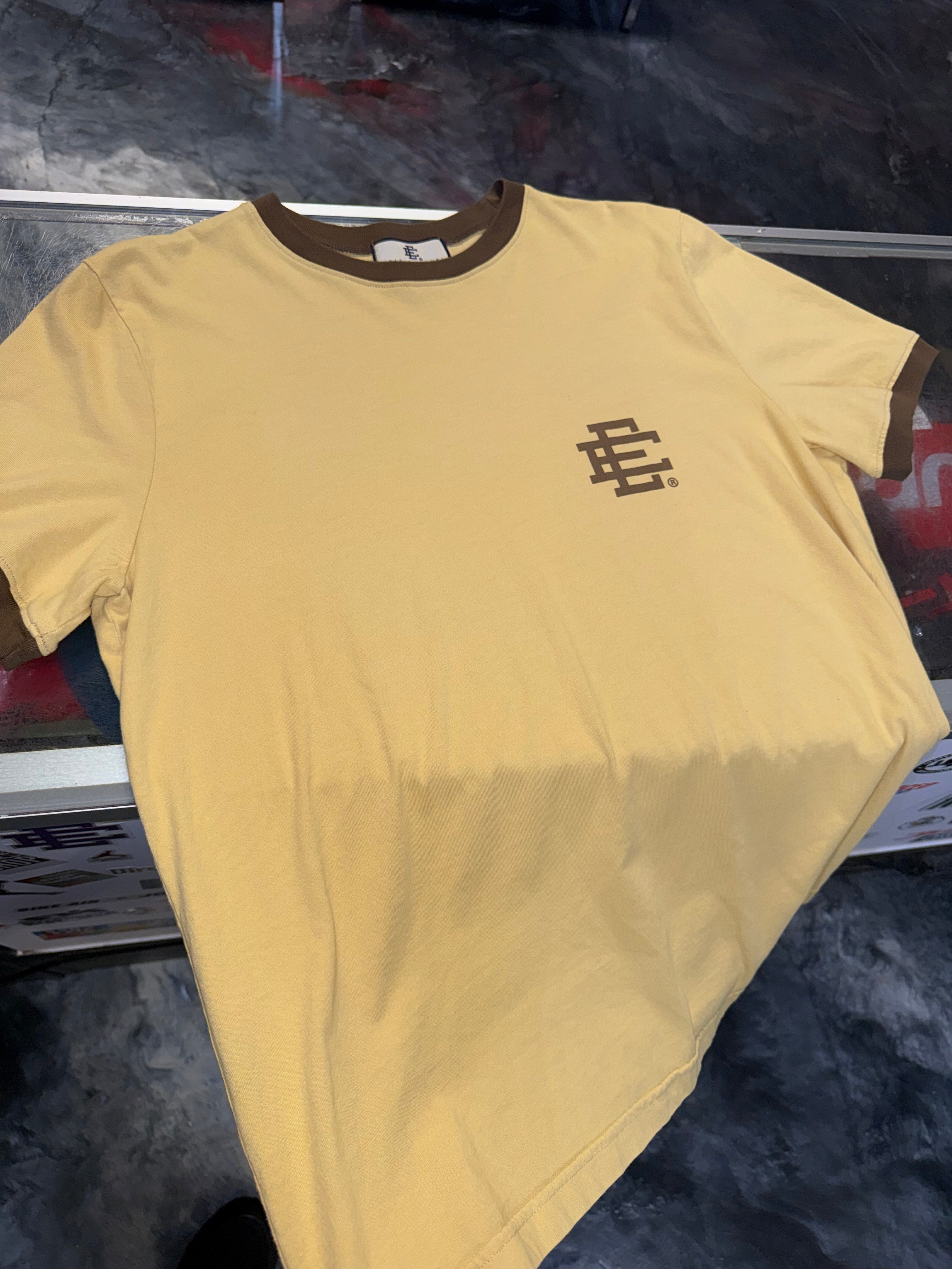 Size M Eric Emanuel EE Ringer Tee “Pecan”