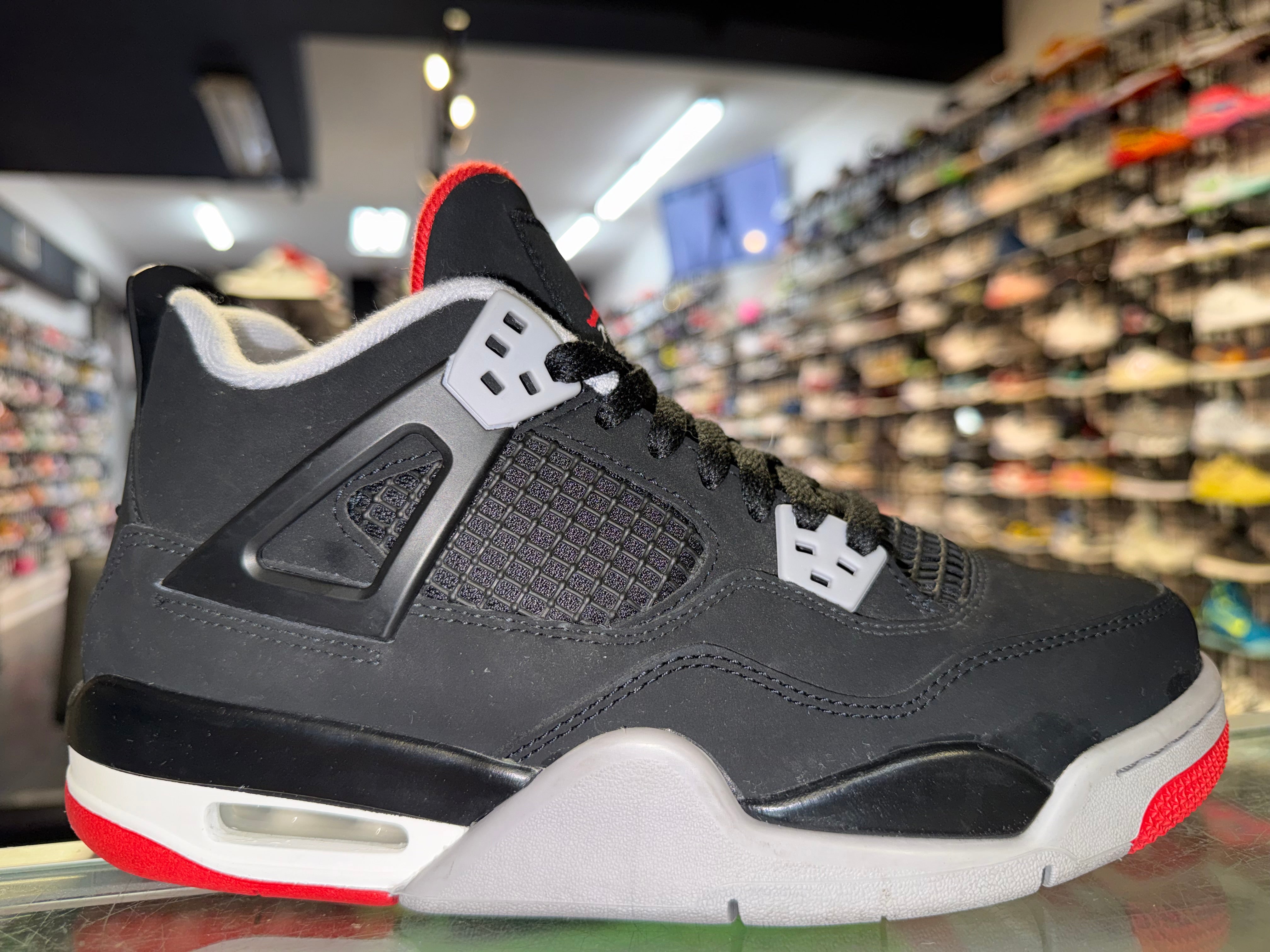 Size 6y Air Jordan 4 "Bred" 2019