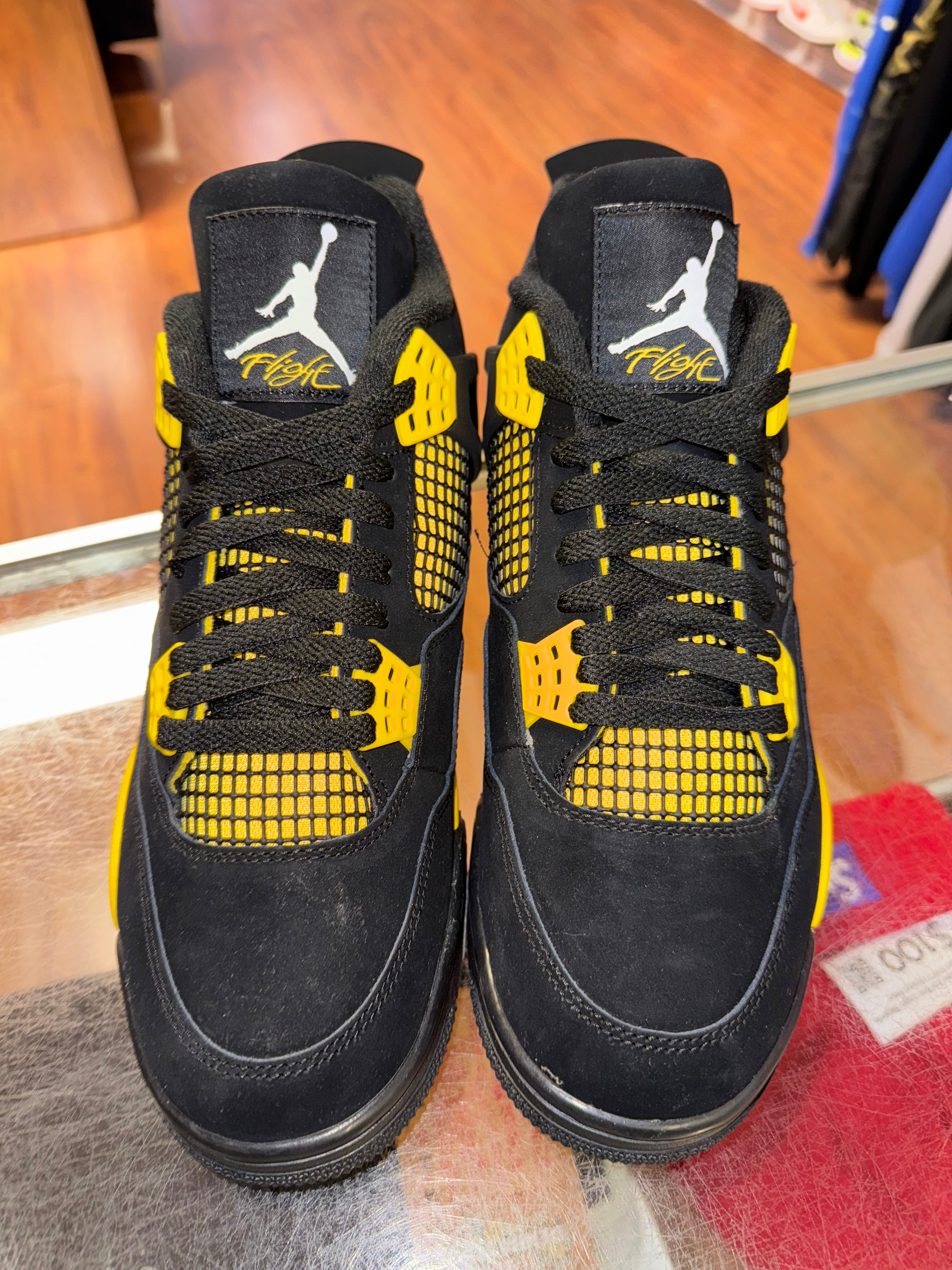 Size 9 Air Jordan 4 “Thunder” Brand New