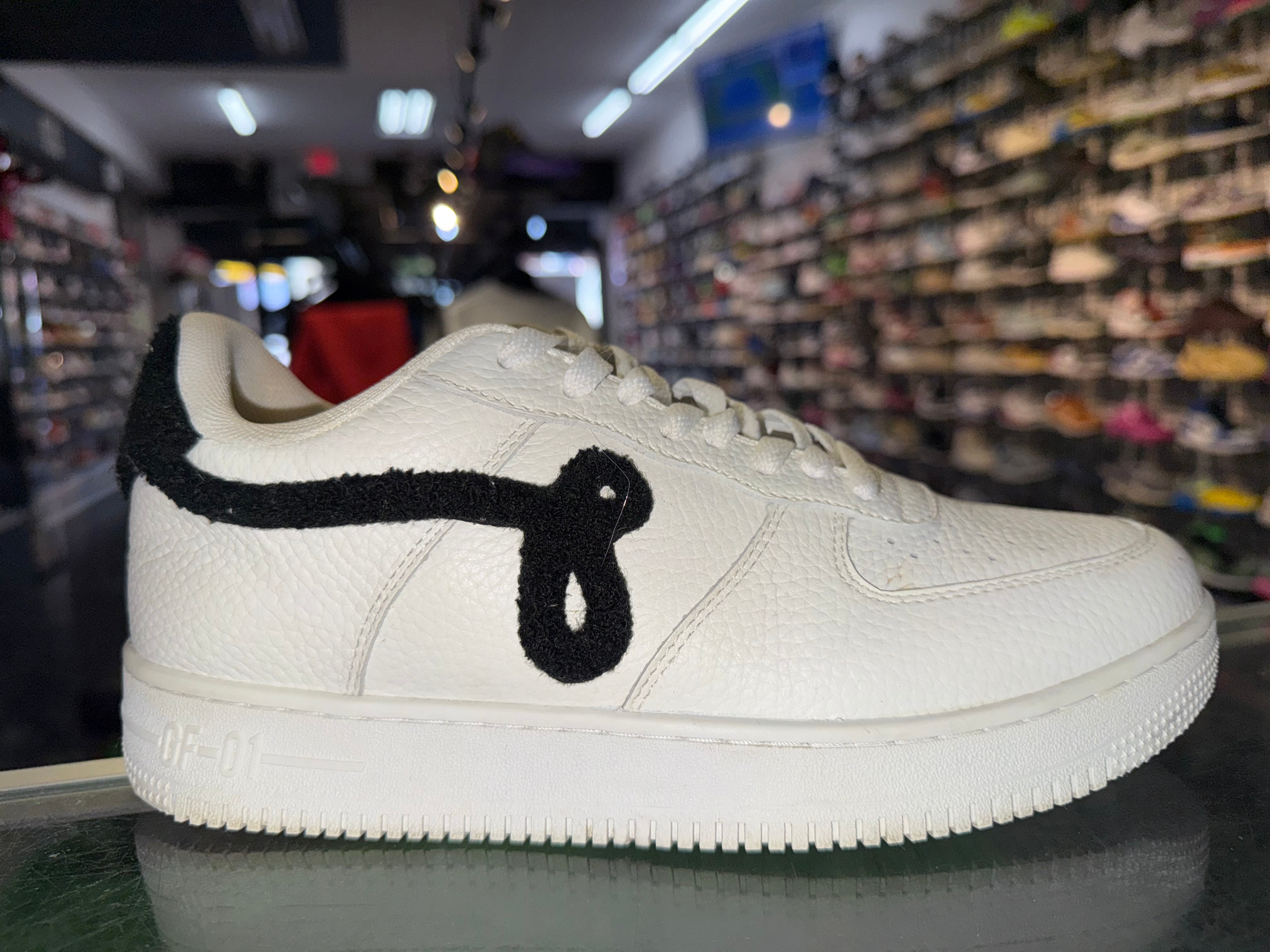 Size 7 John Geiger GF-01 “White/Black”