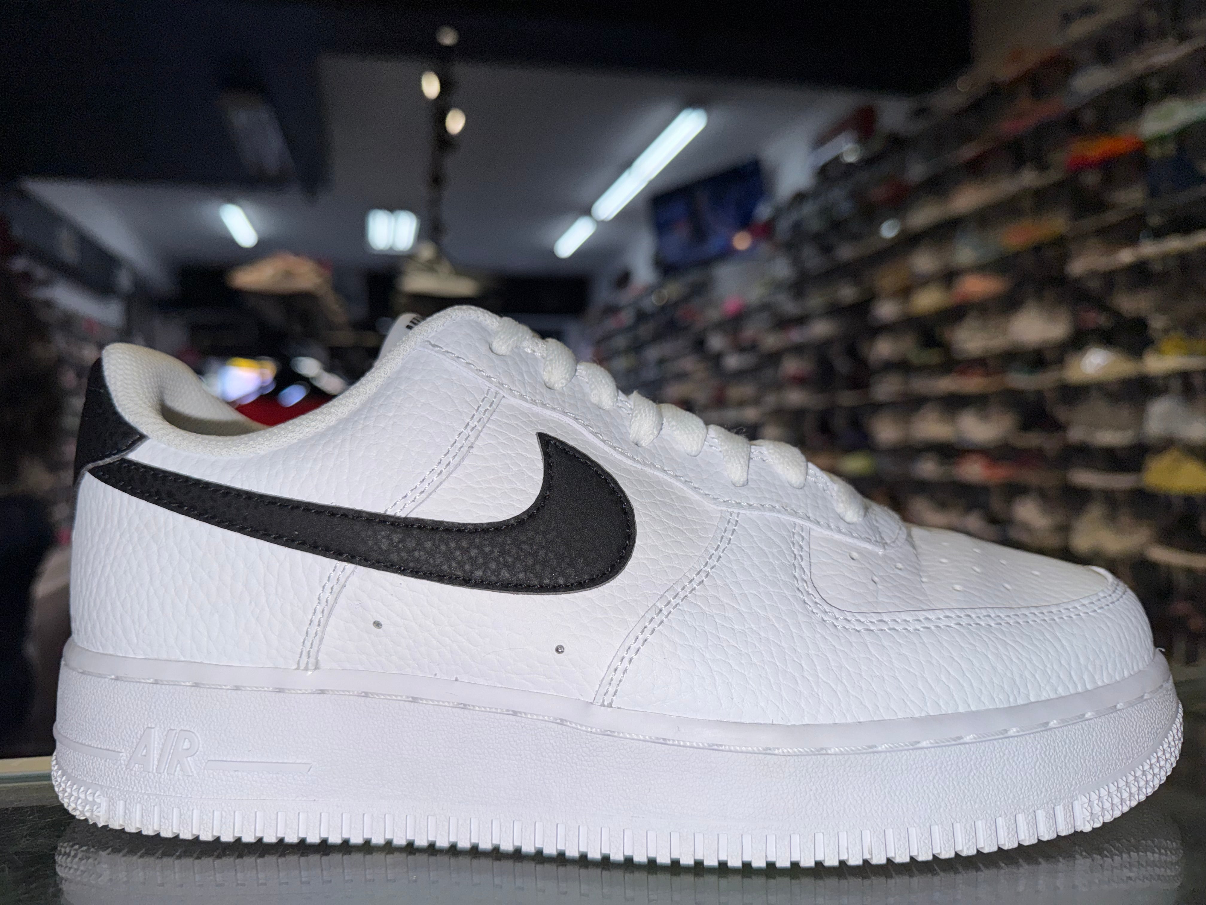 Size 8 Air Force 1 "White Black"