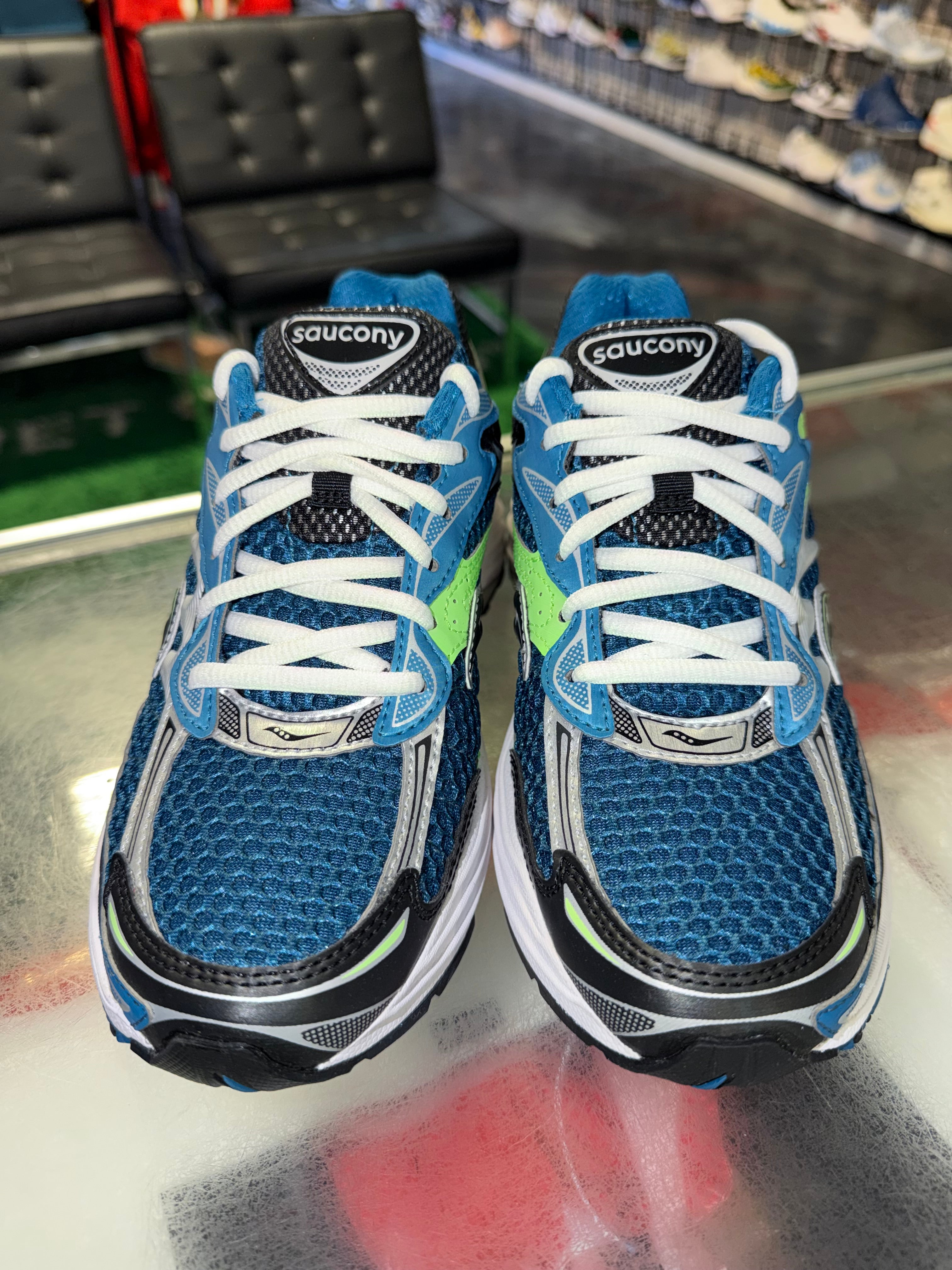 Size 6 Saucony ProGrid Omni 9 "Blue Lime" Brand New