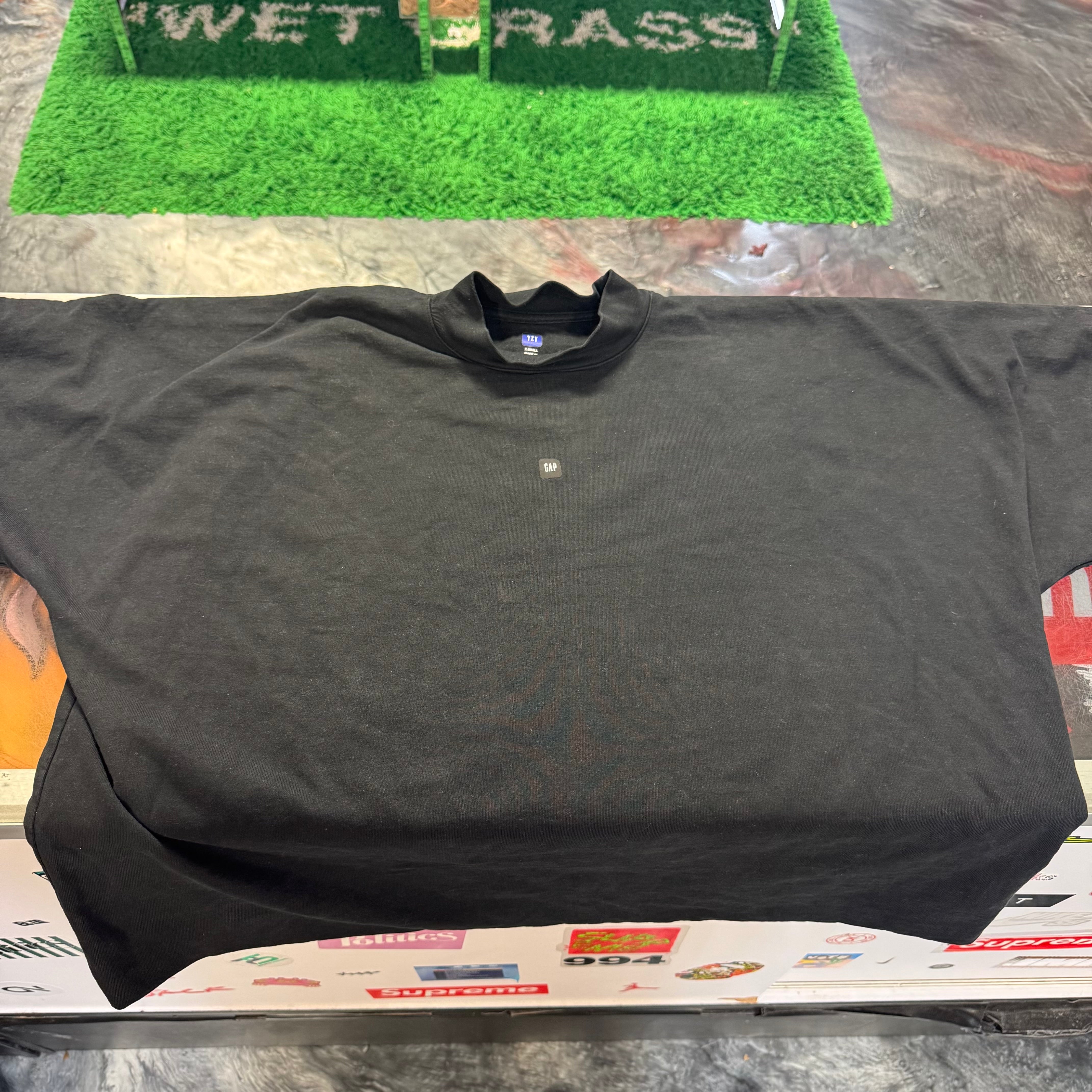 X-Small Yeezy GAP Cropped Shirt Black