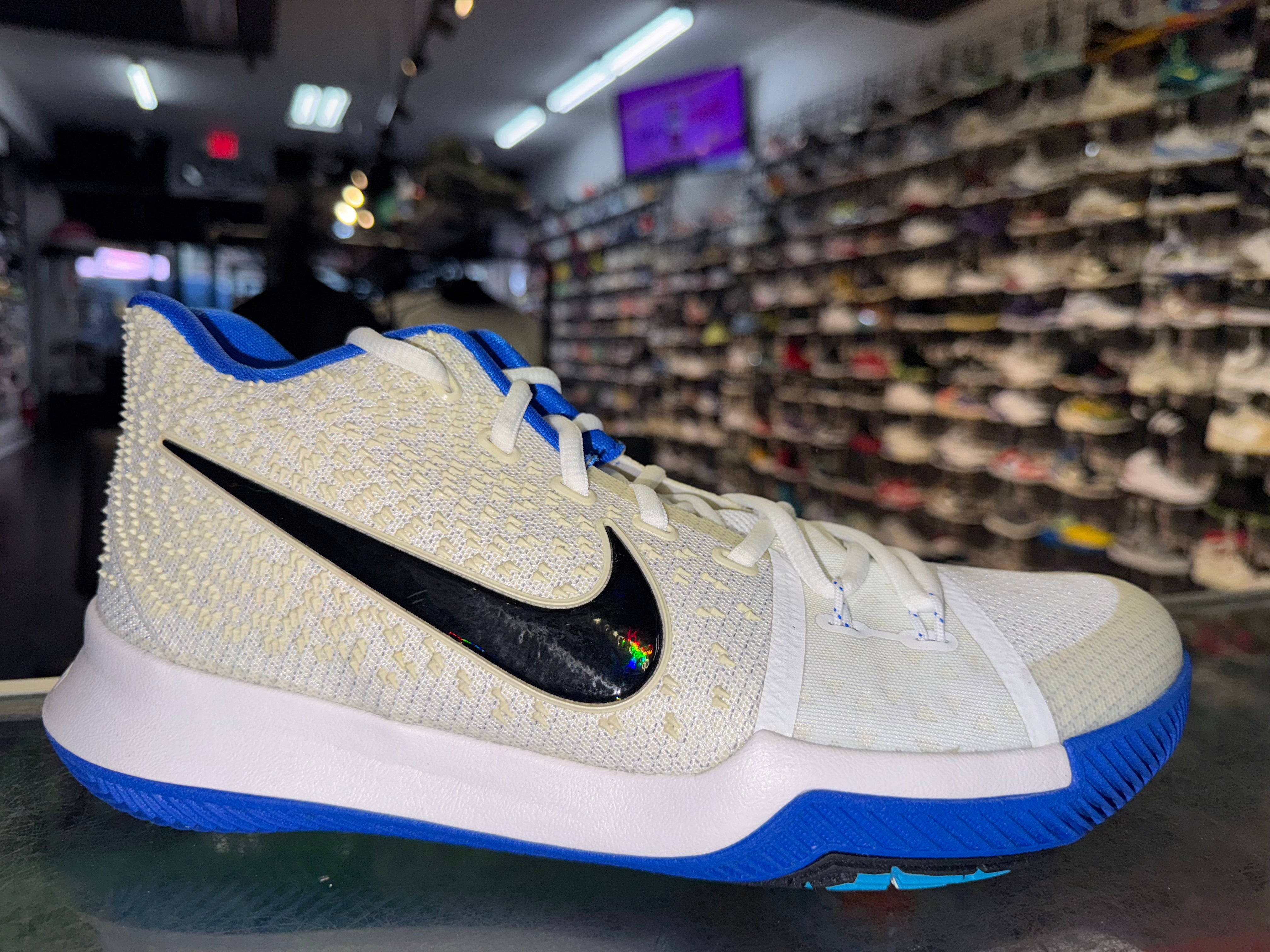 Size 10 Kyrie 3 "Hyper Cobalt Duke" Brand New