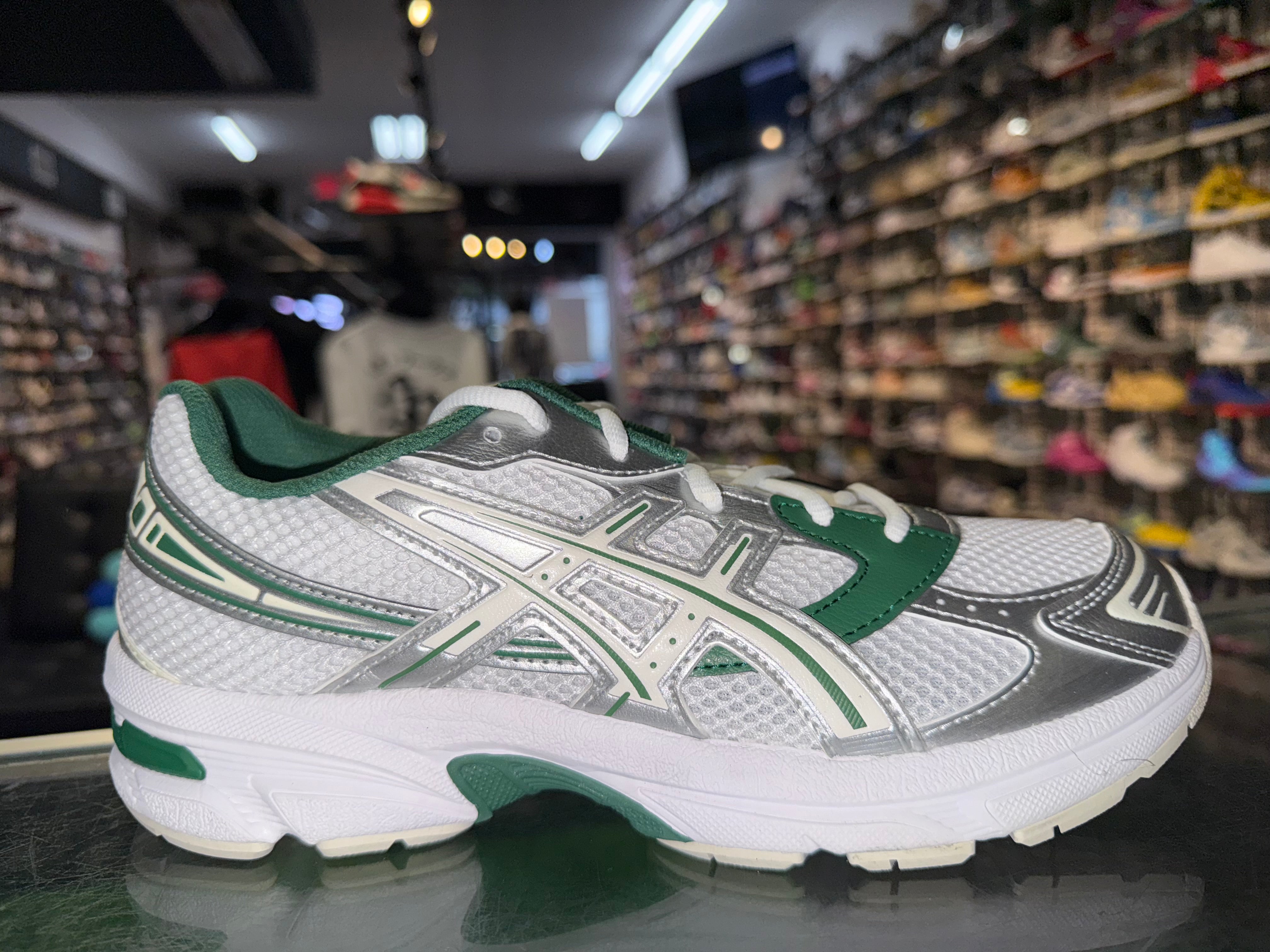 Size 7y Asics Gel-1130 "White Shamrock Green"