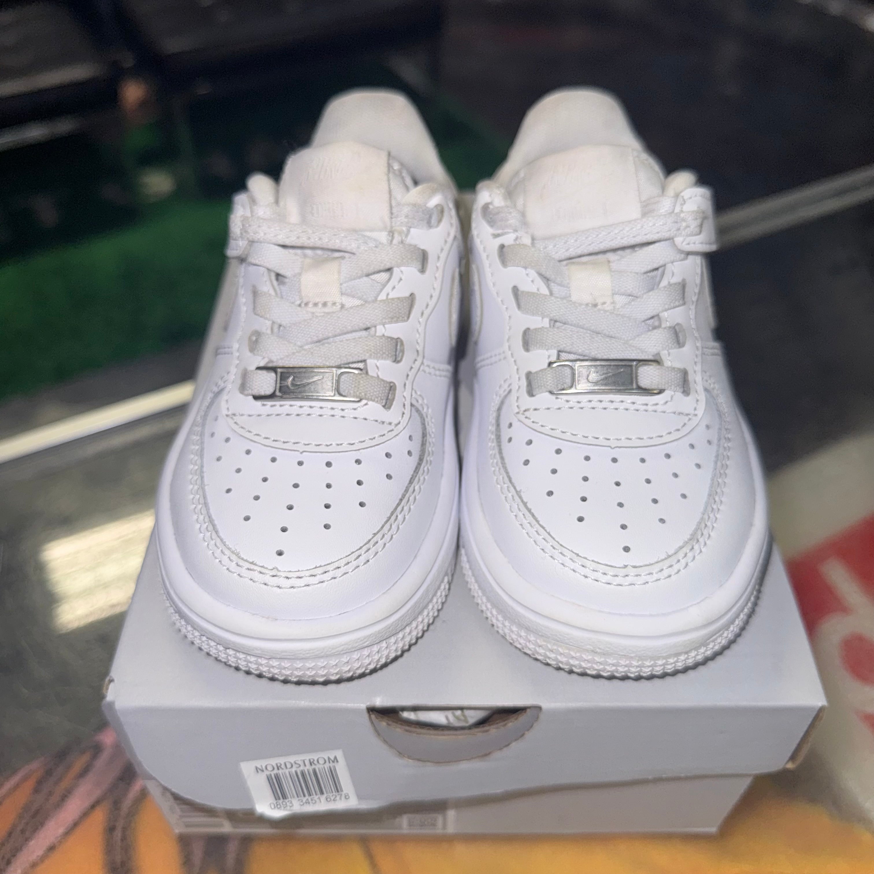 Size 8c Nike Force 1 Low EasyOn "Triple White" (TD)