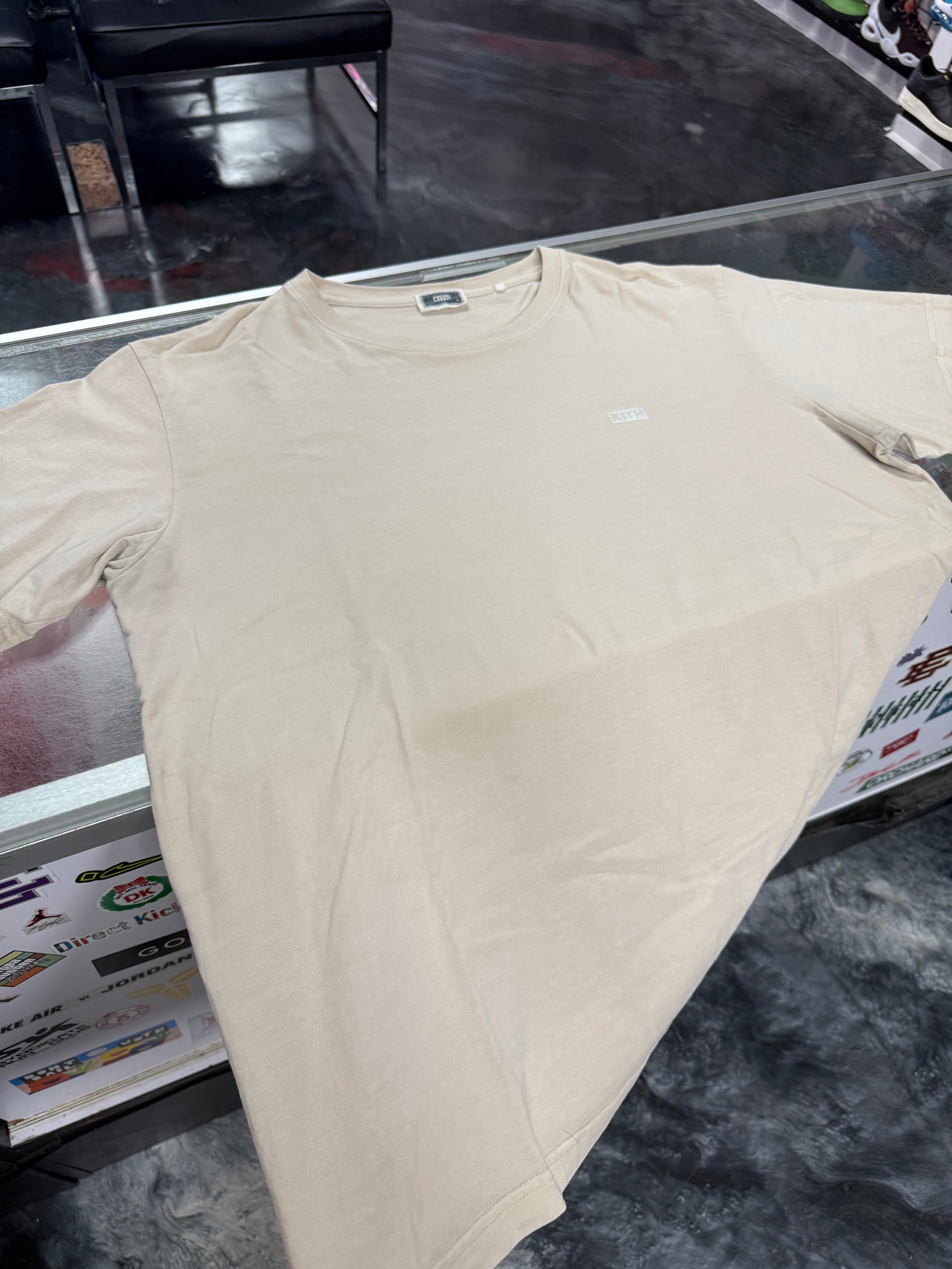 Size XL Kith LAX Tee “Cream”