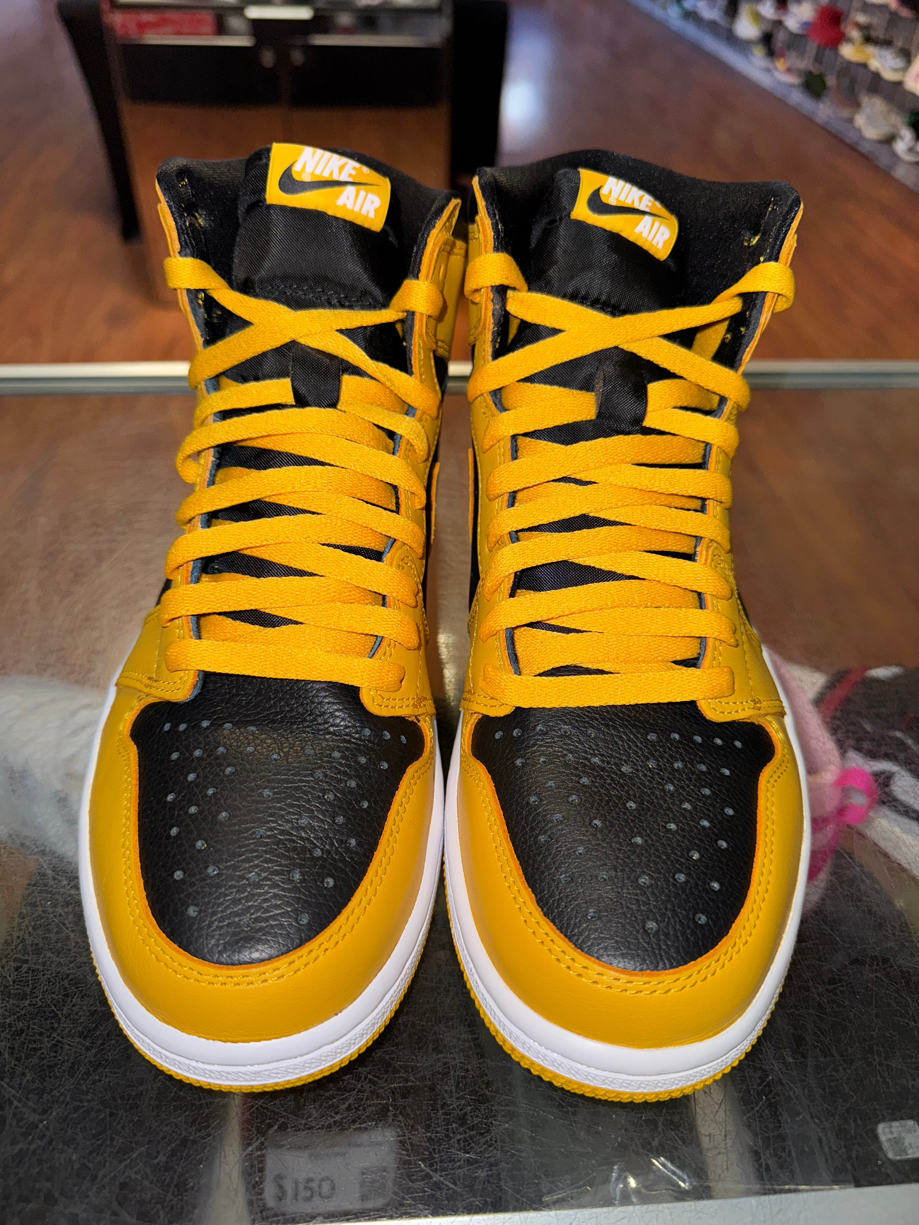 Size 9.5 Air Jordan 1 "Pollen" Brand New