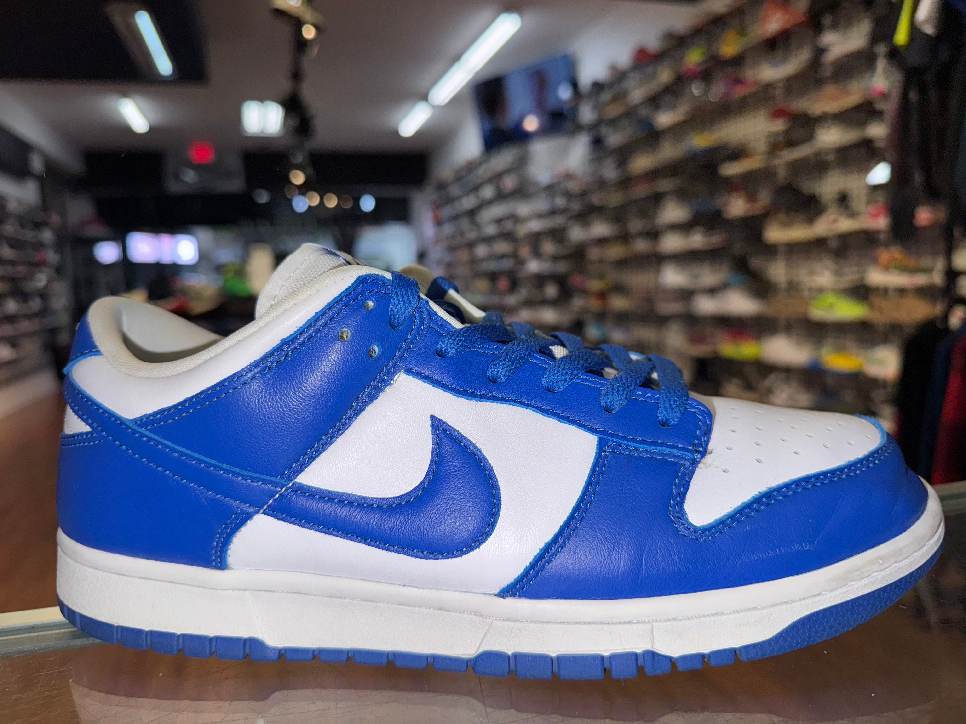 Size 9.5 Dunk Low "Kenctuky"