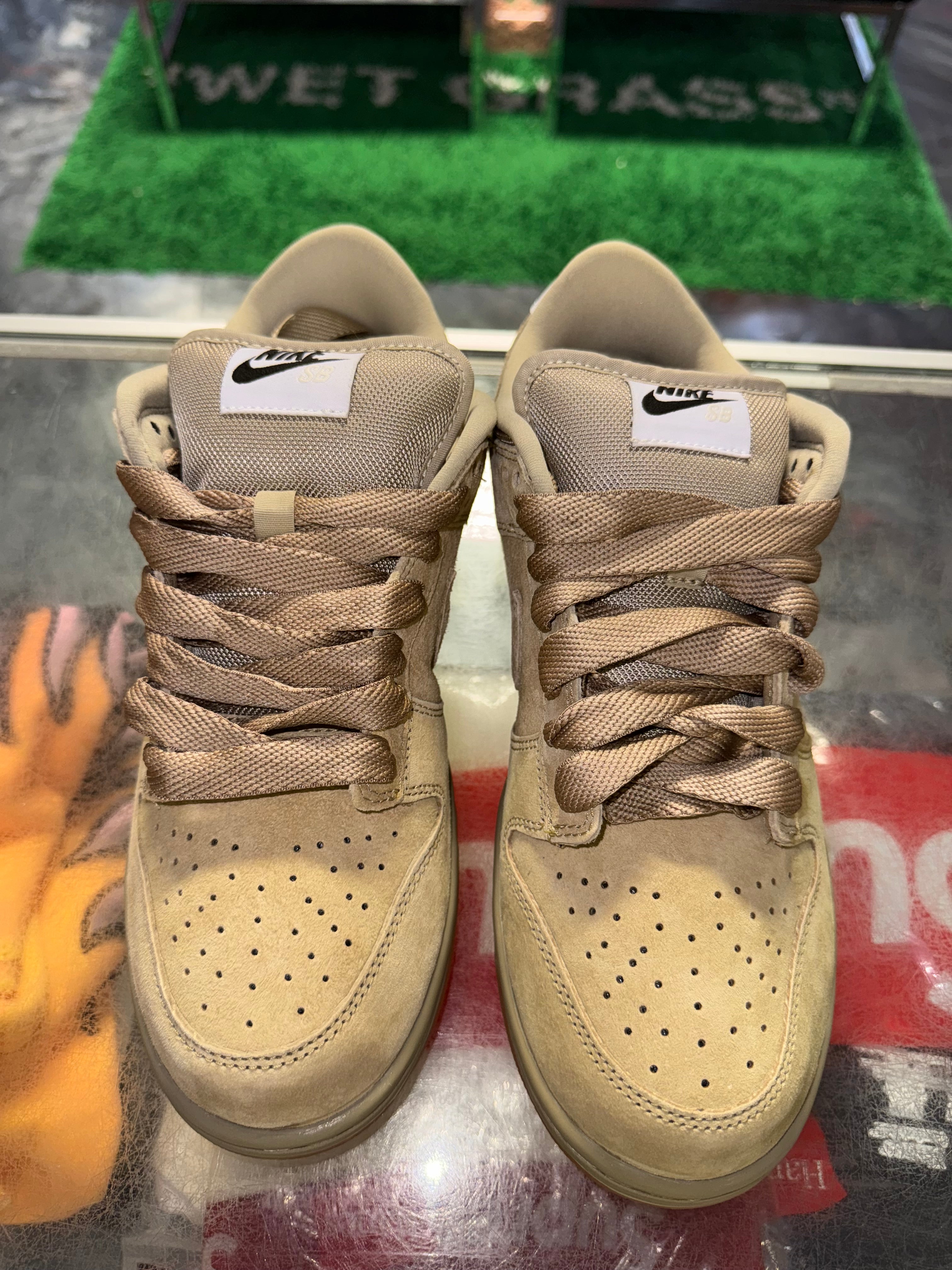 Size 9 Dunk Low SB "Parachute Beige" Brand New