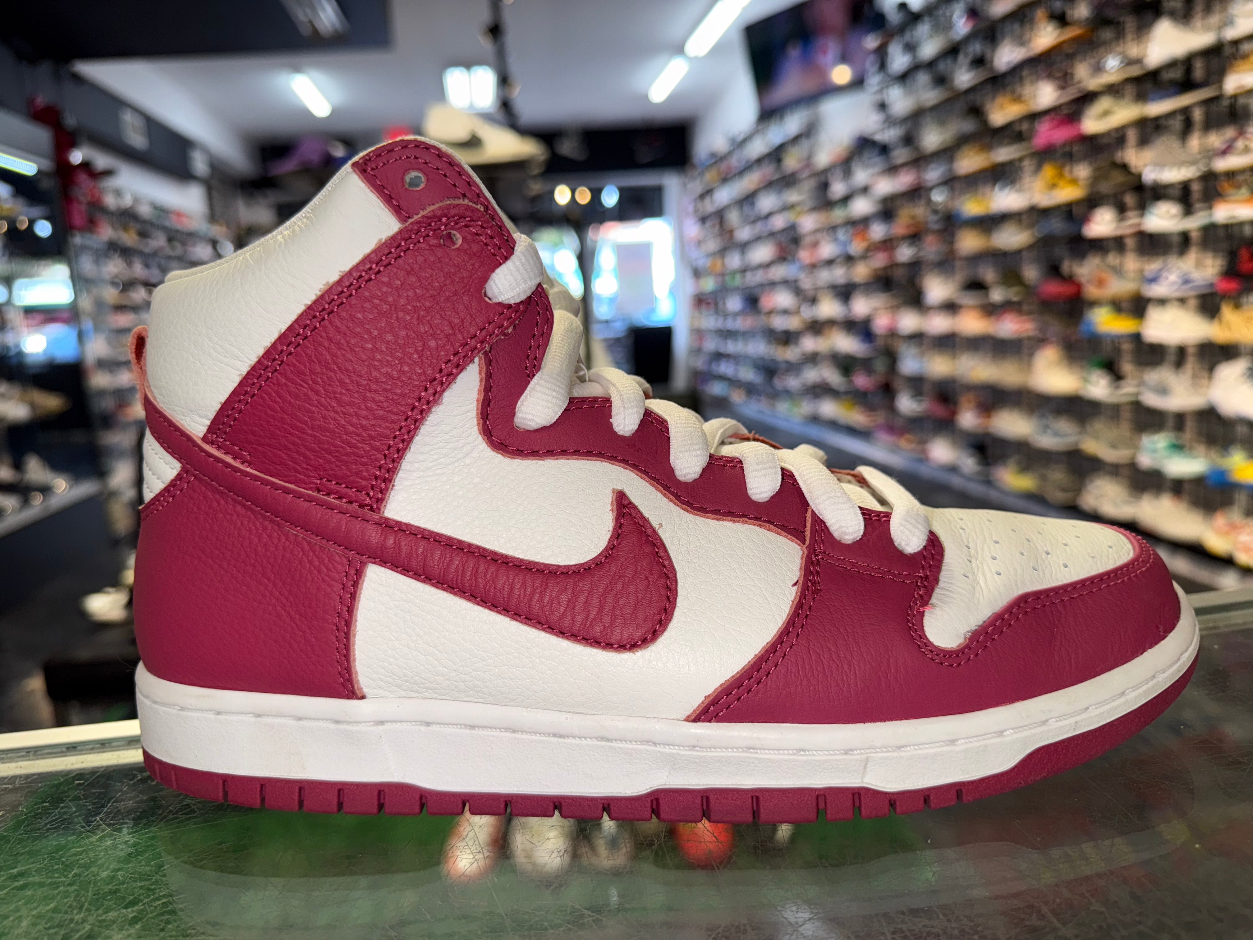 Size 9 Dunk High SB Orange Label "Sweet Beat"