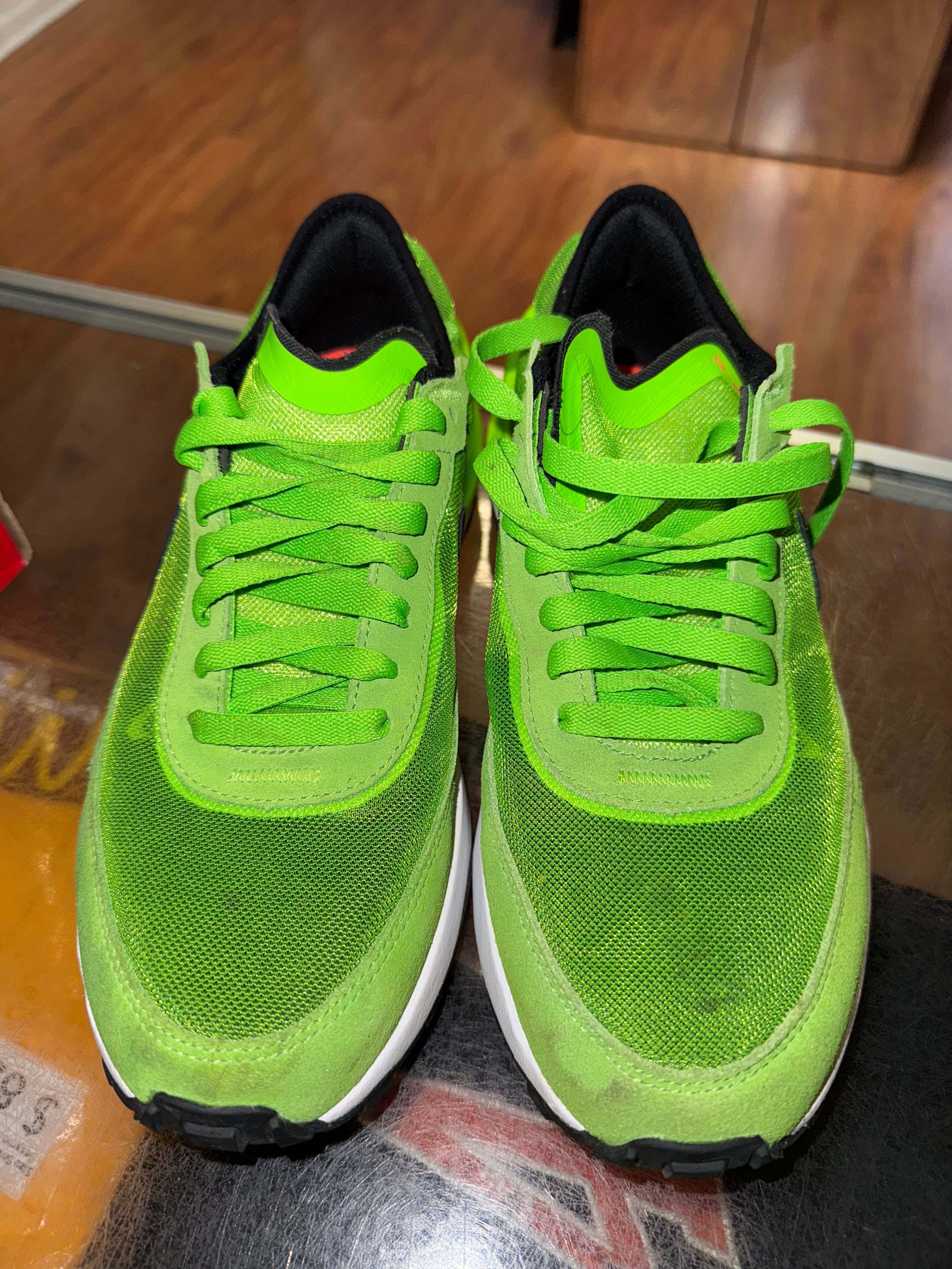Size 7y Waffle One "Electric Green"