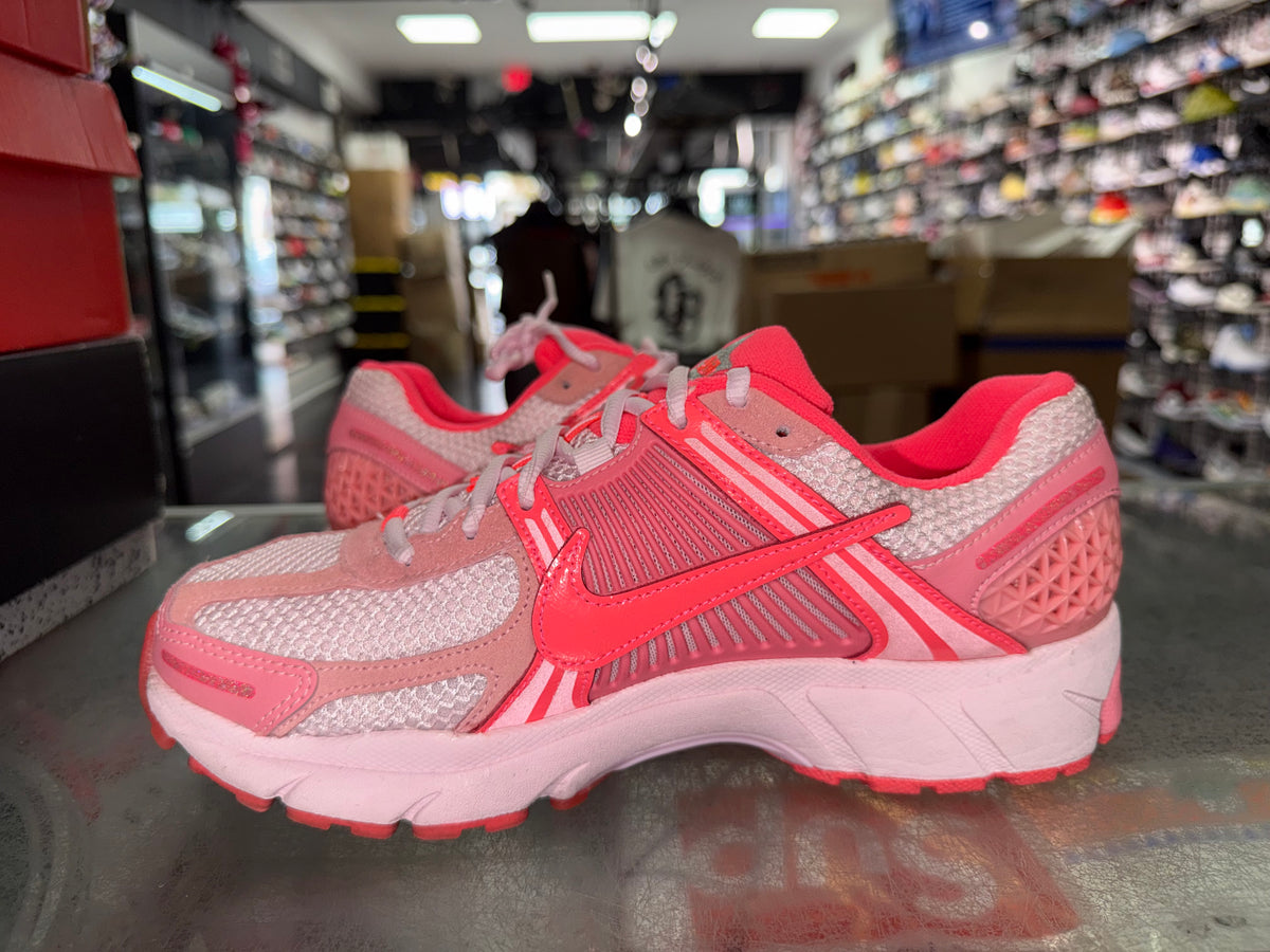 Nike Zoom Vomero 5 Coral Chalk Hot Punch sneaker, pre-owned, size 8 (9.5W) – view 4