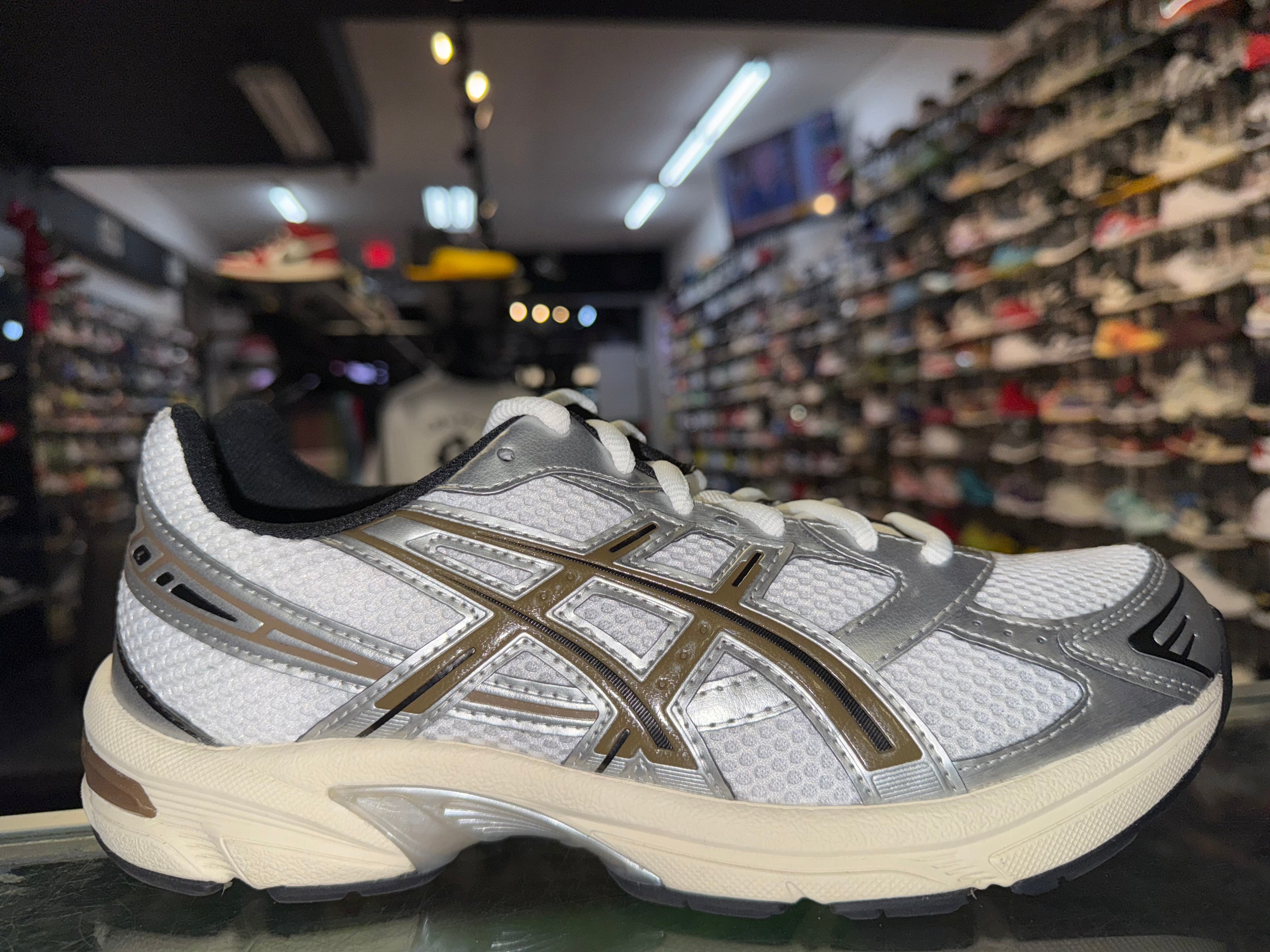 Size 9.5 Asics Gel-1130 "Clay Canyon"