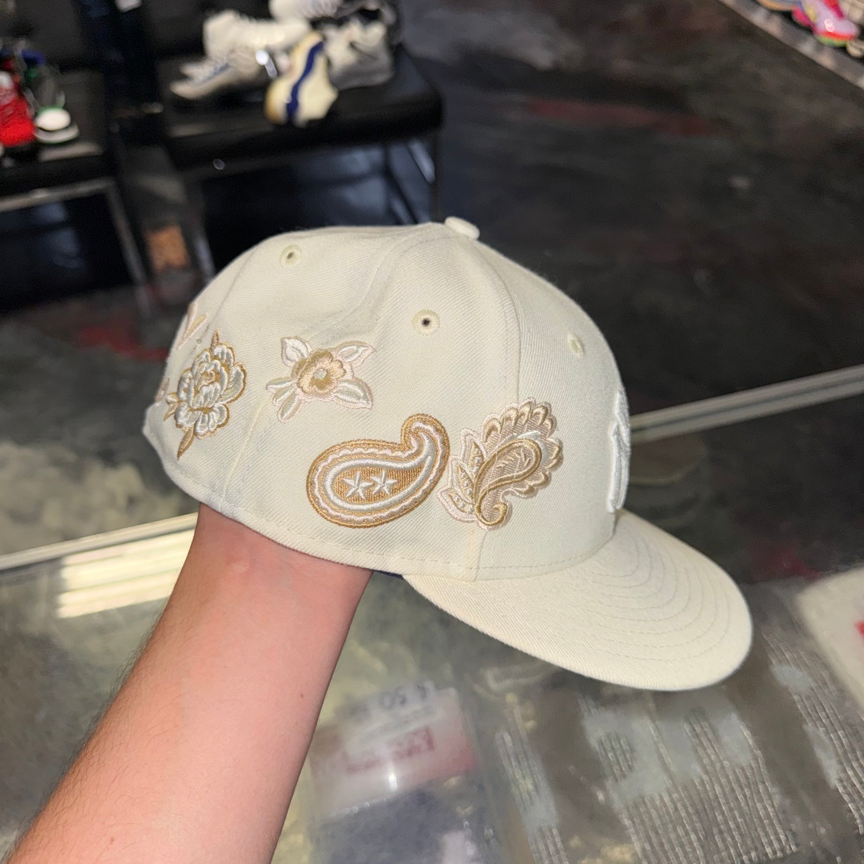 Size 7 5/8 Kith x New Era Fitted Low Profile Hat “NY Yankees