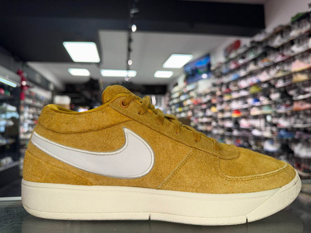 Nike Book 1 Chevrolet Gold Leaf sneaker, pre-owned, size 10.5