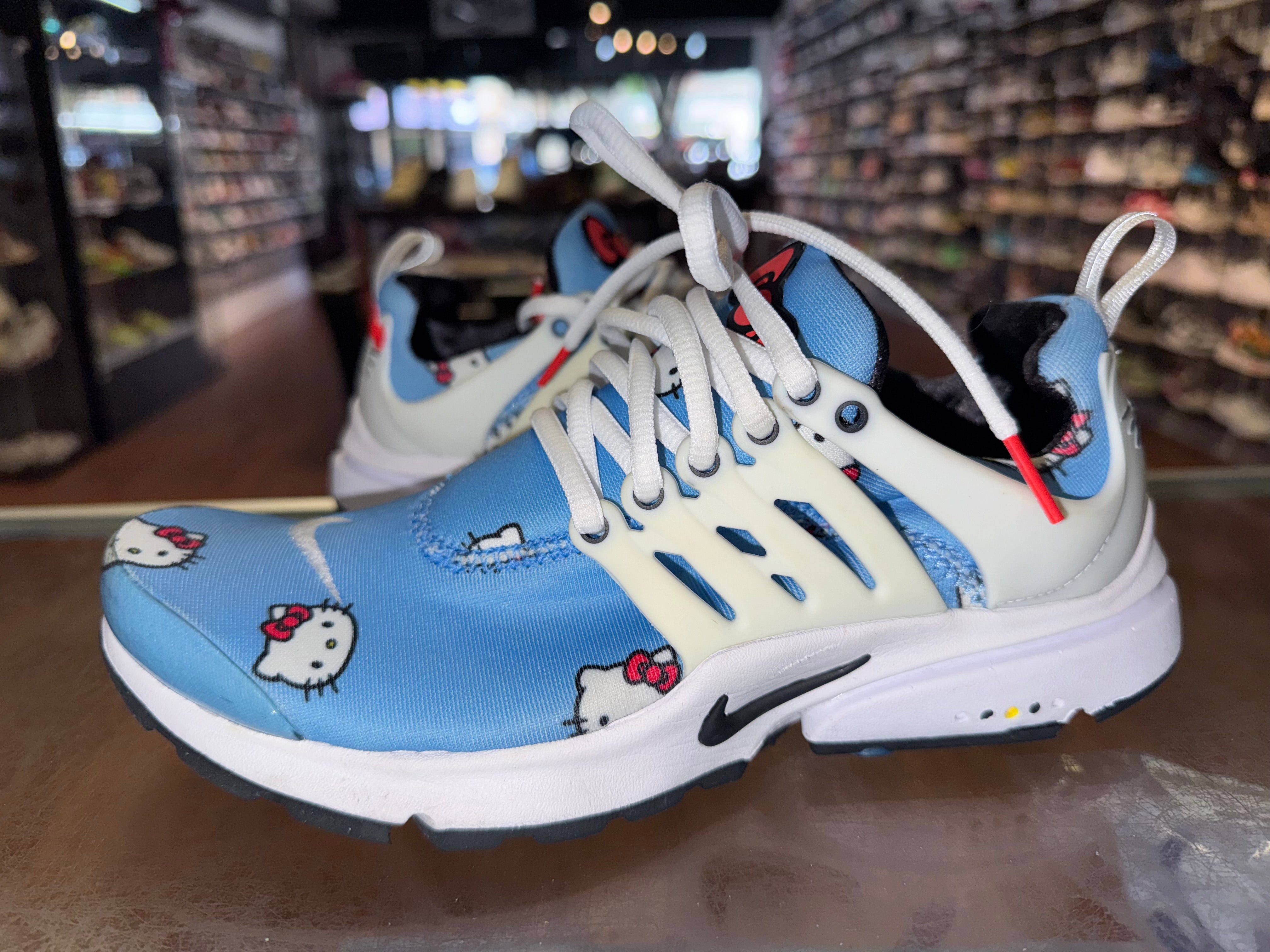 Size 6 Air Presto "Hello Kitty"