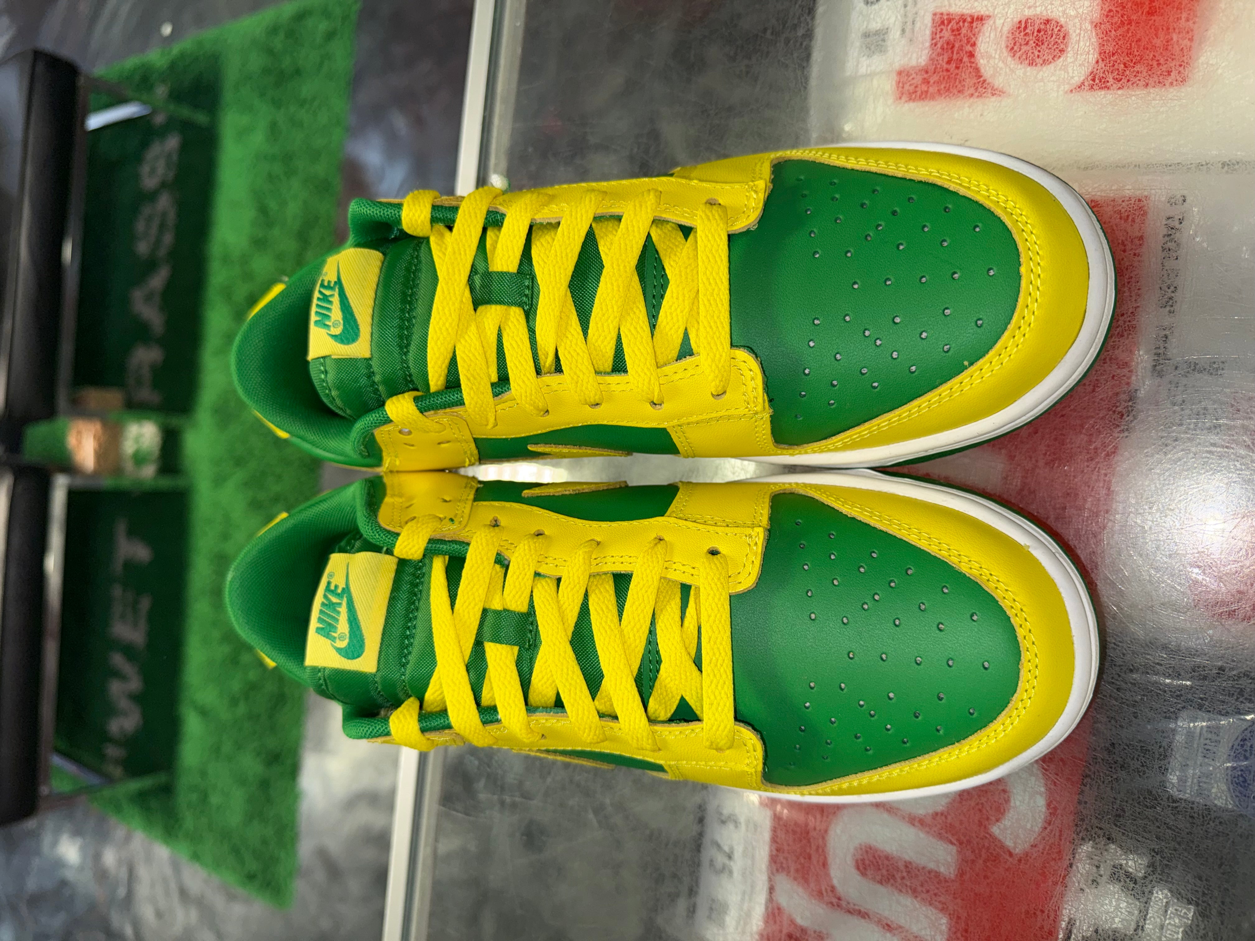 Size 8.5 Dunk Low "Reverse Brazil" Brand New