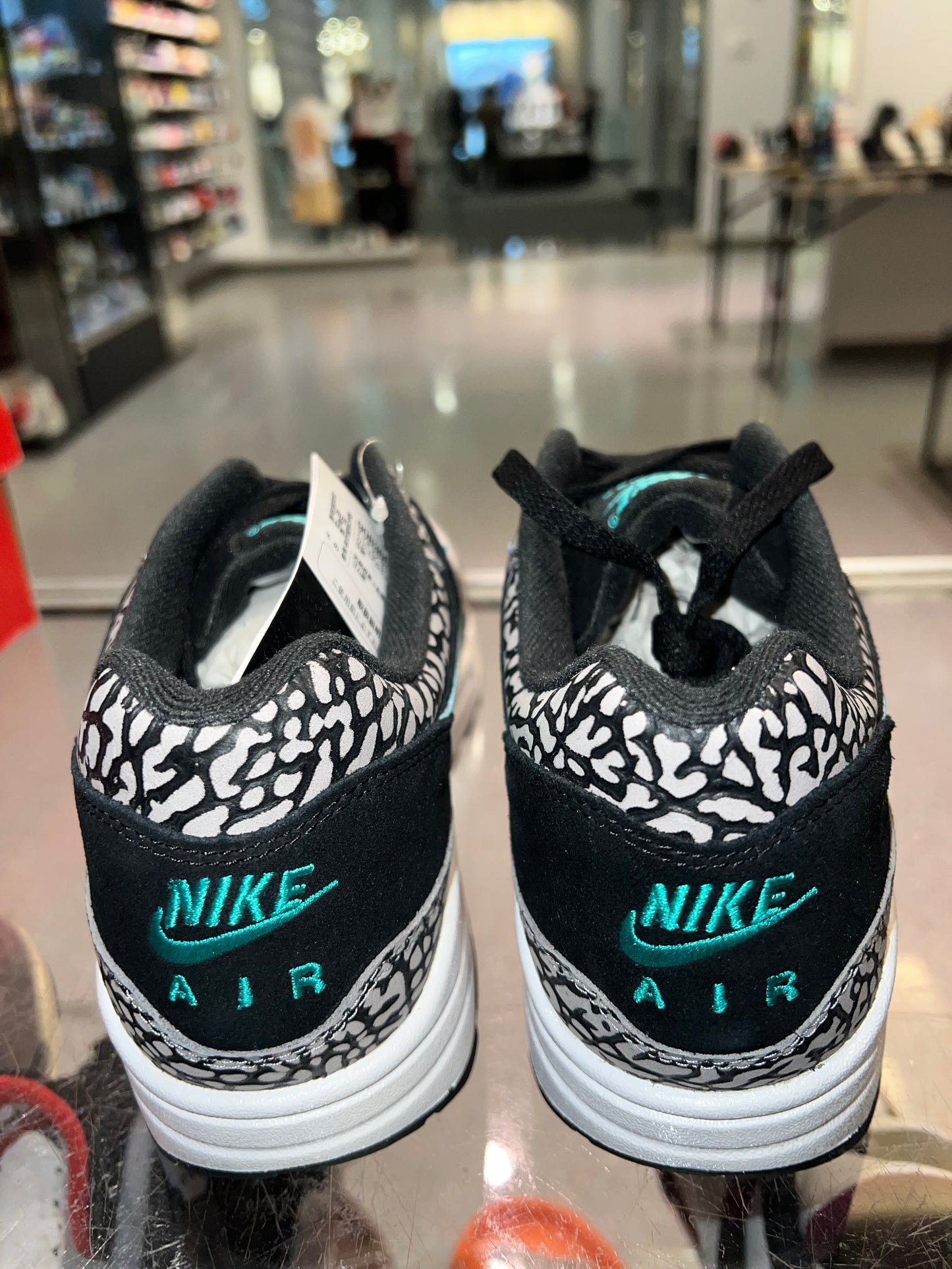 Size 9 Air Max 1 “Elephant Atmos”Brand New (Mall)