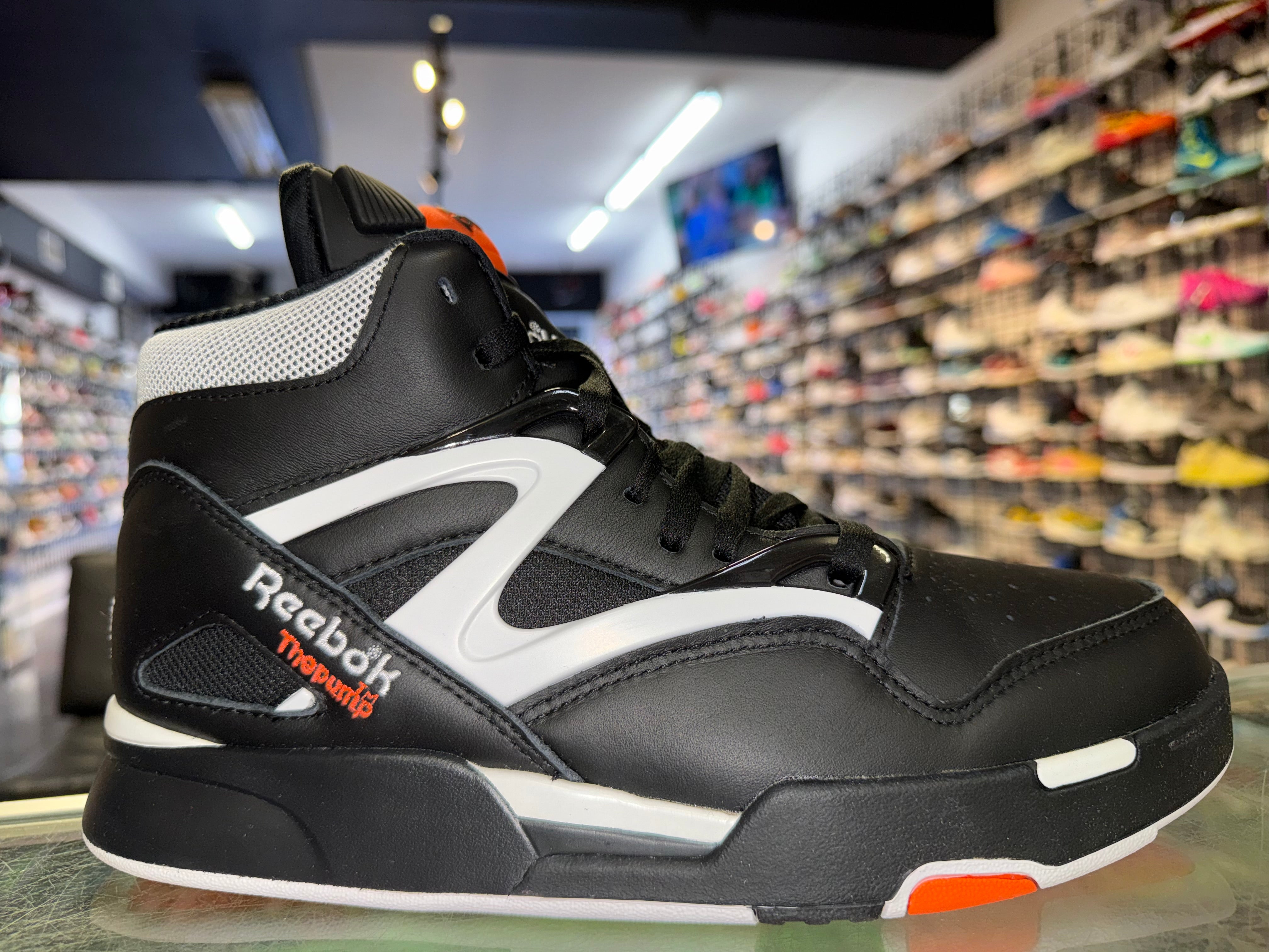 Size 9.5 Reebok Pump Omni Zone 2 “Dee Brown”
