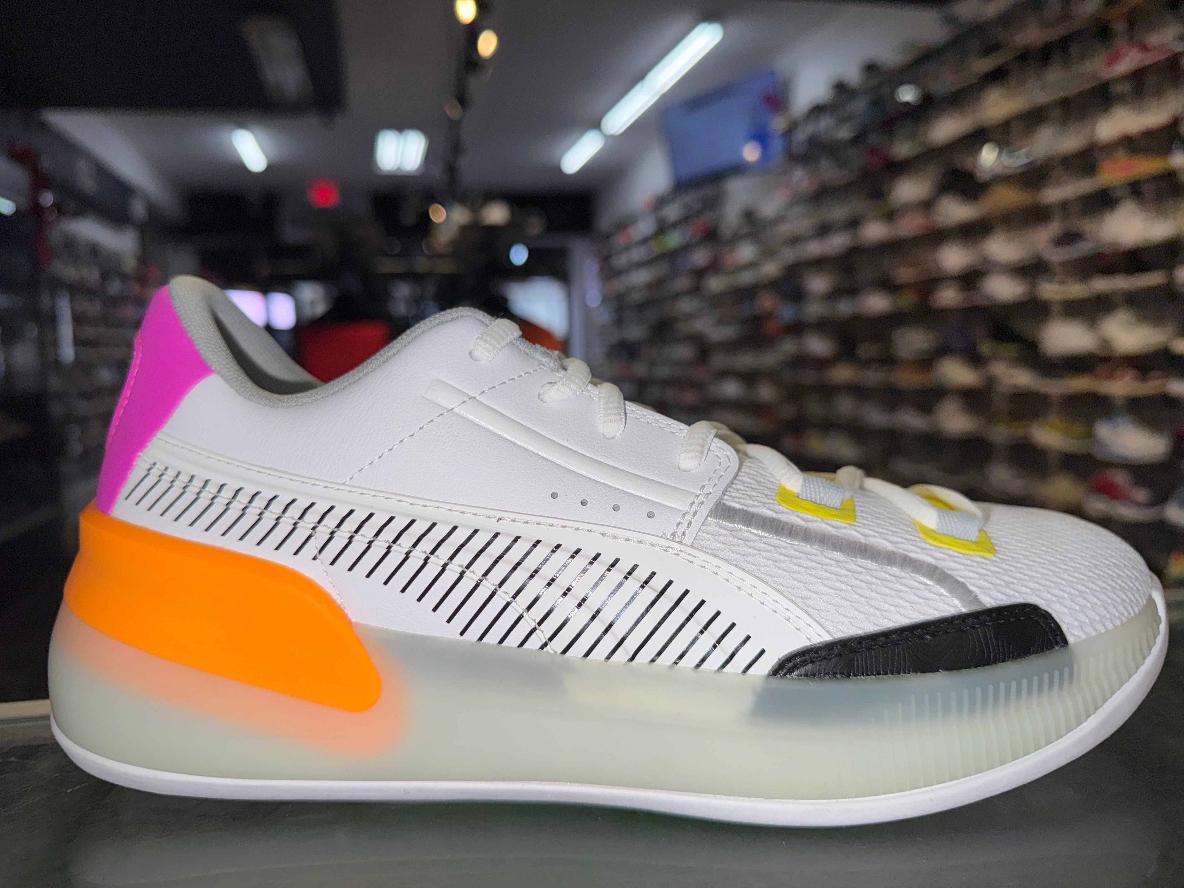 Size 9 Puma Clyde Hardwood "Retro Fantasy" Brand New