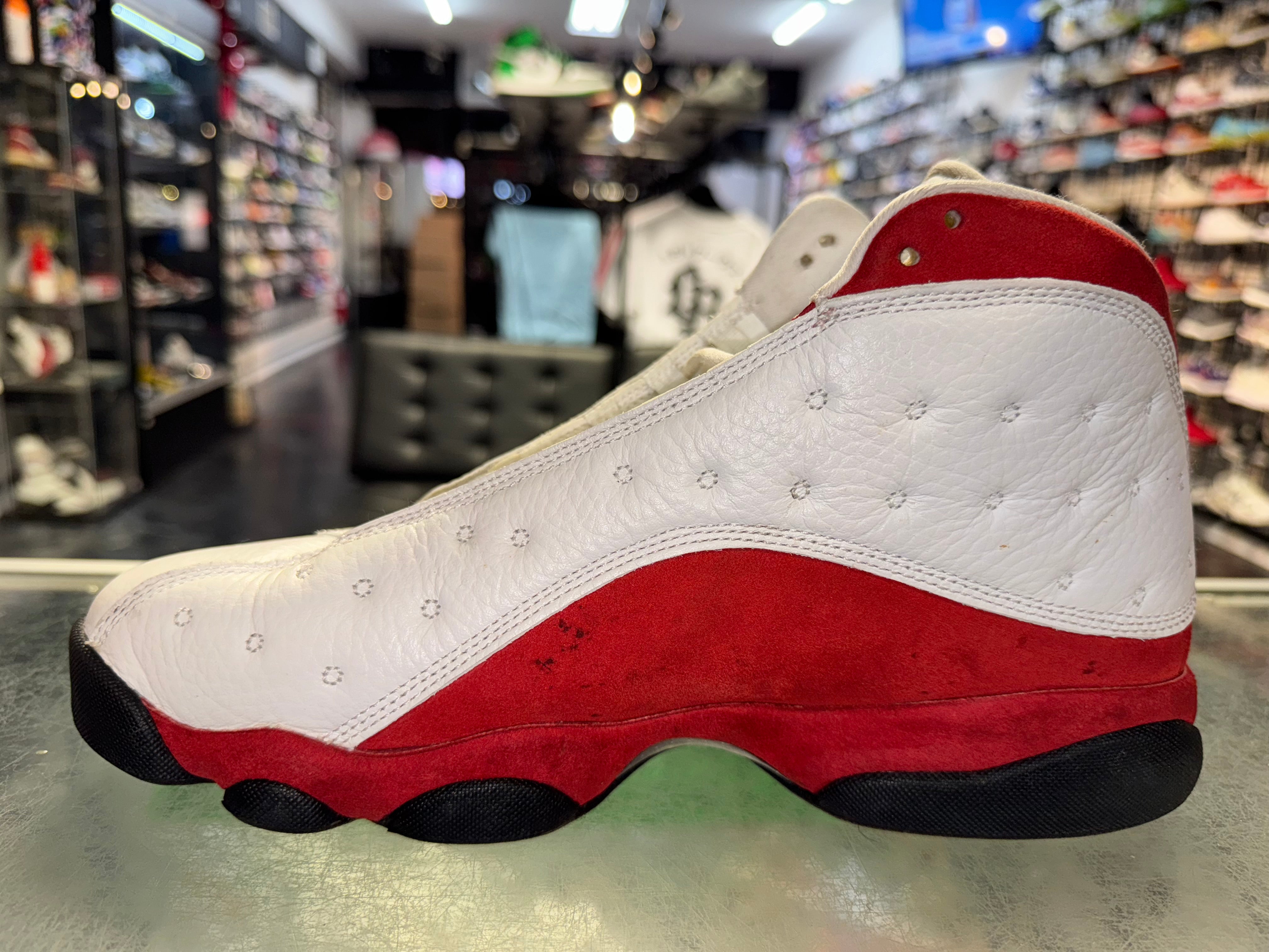 Size 9.5 Air Jordan 13 "Chicago"