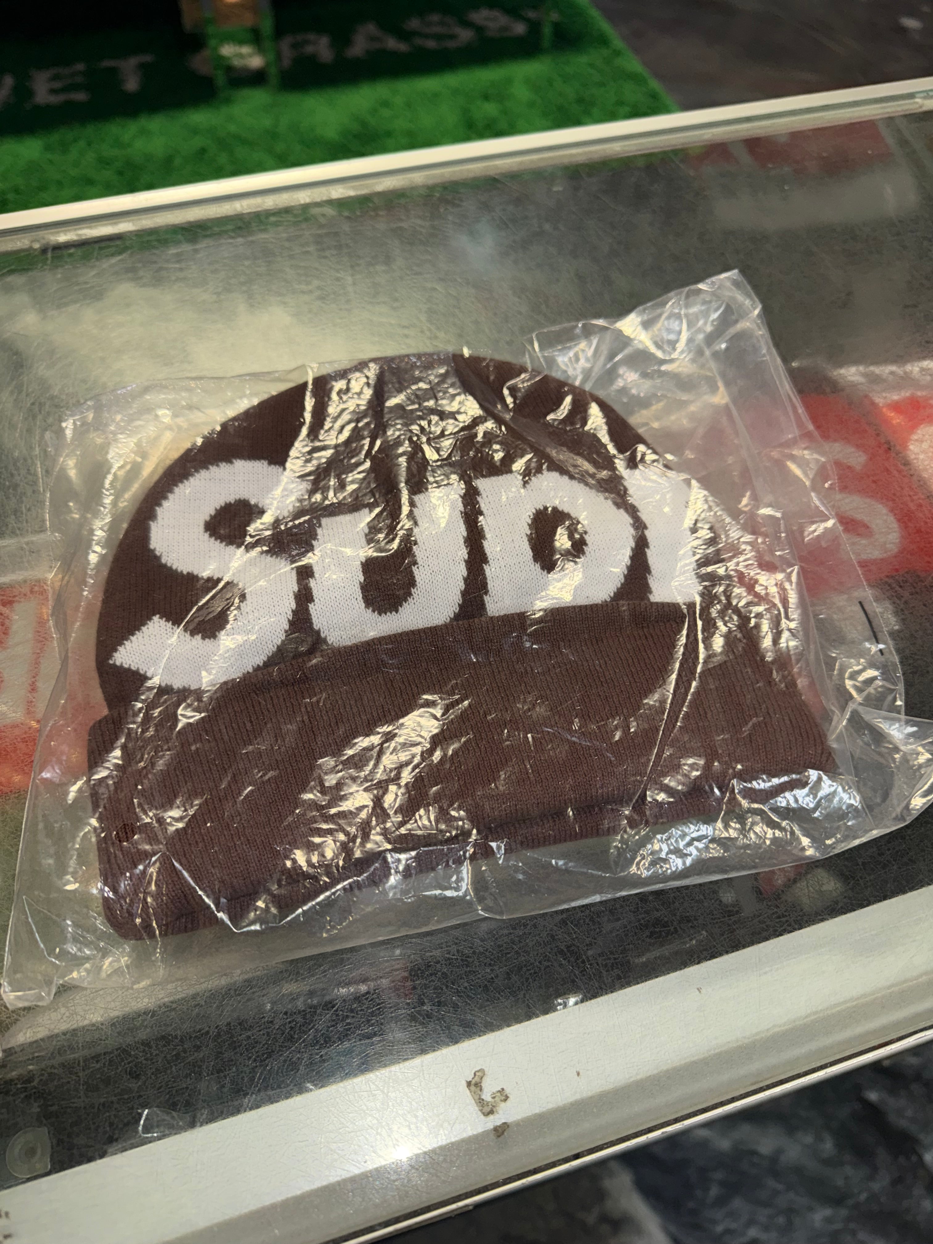 Size OS Supreme Big Logo Beanie “Brown” Brand New