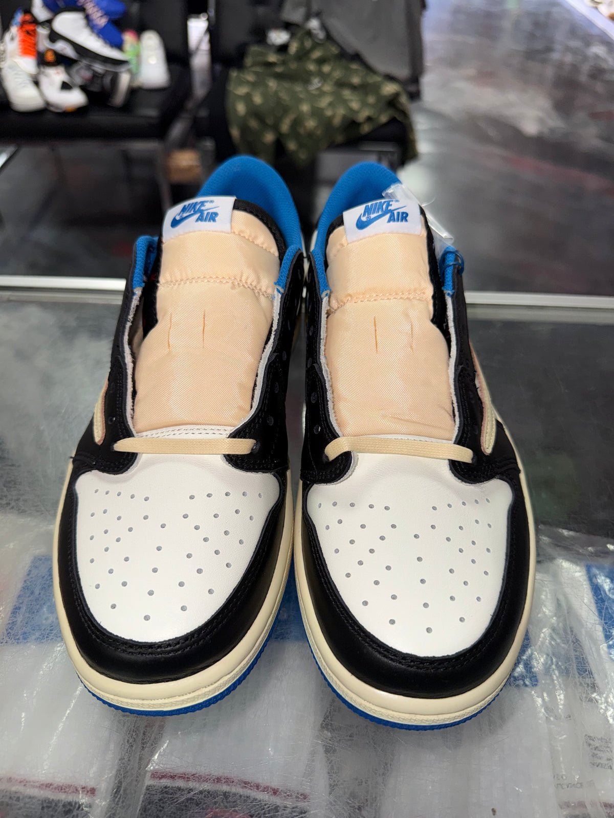 Air Jordan 1 Low Travis Scott Fragment sneaker, new, size 9 – view 2
