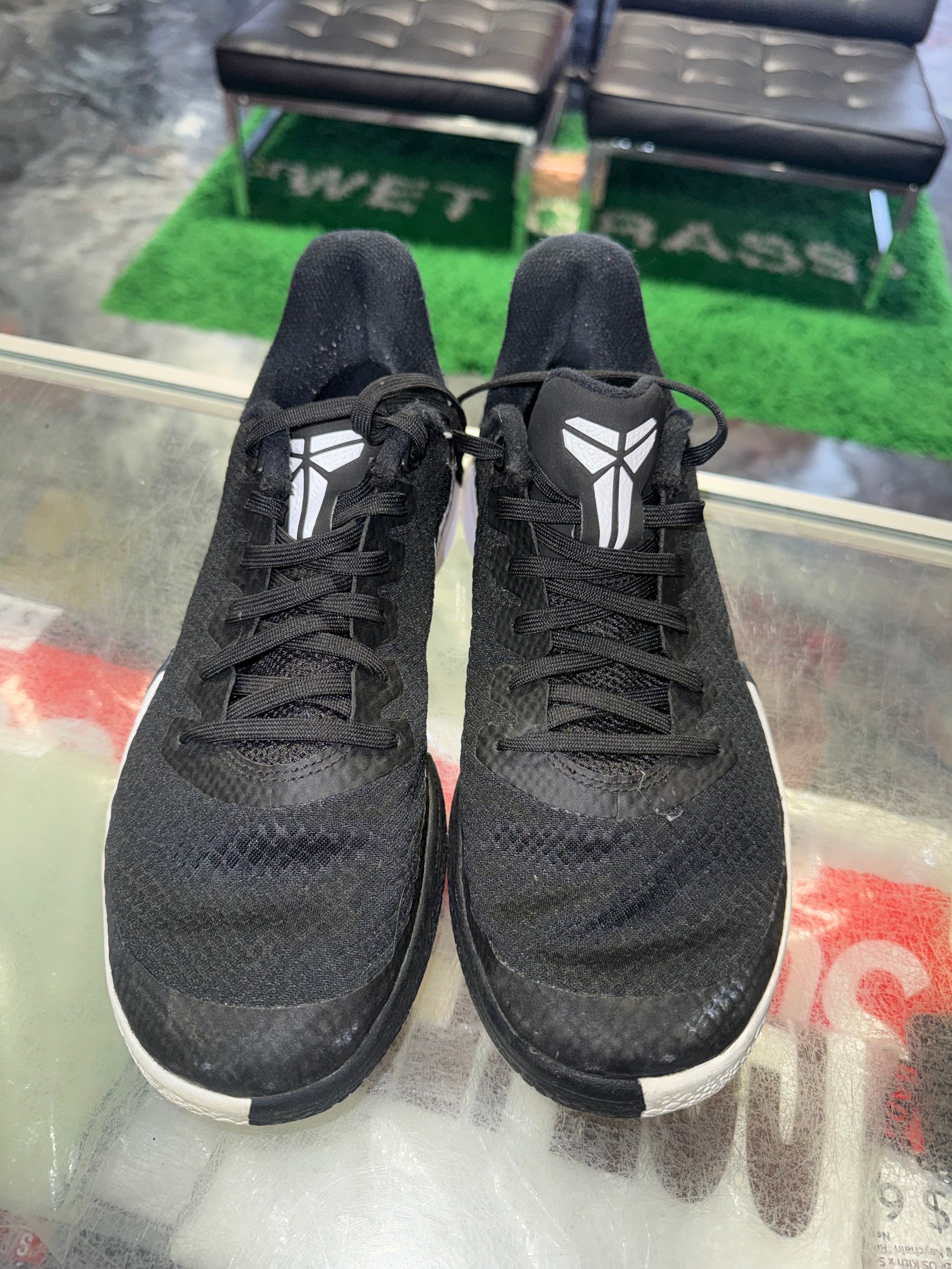 Size 8.5 Kobe AD Black White - NB