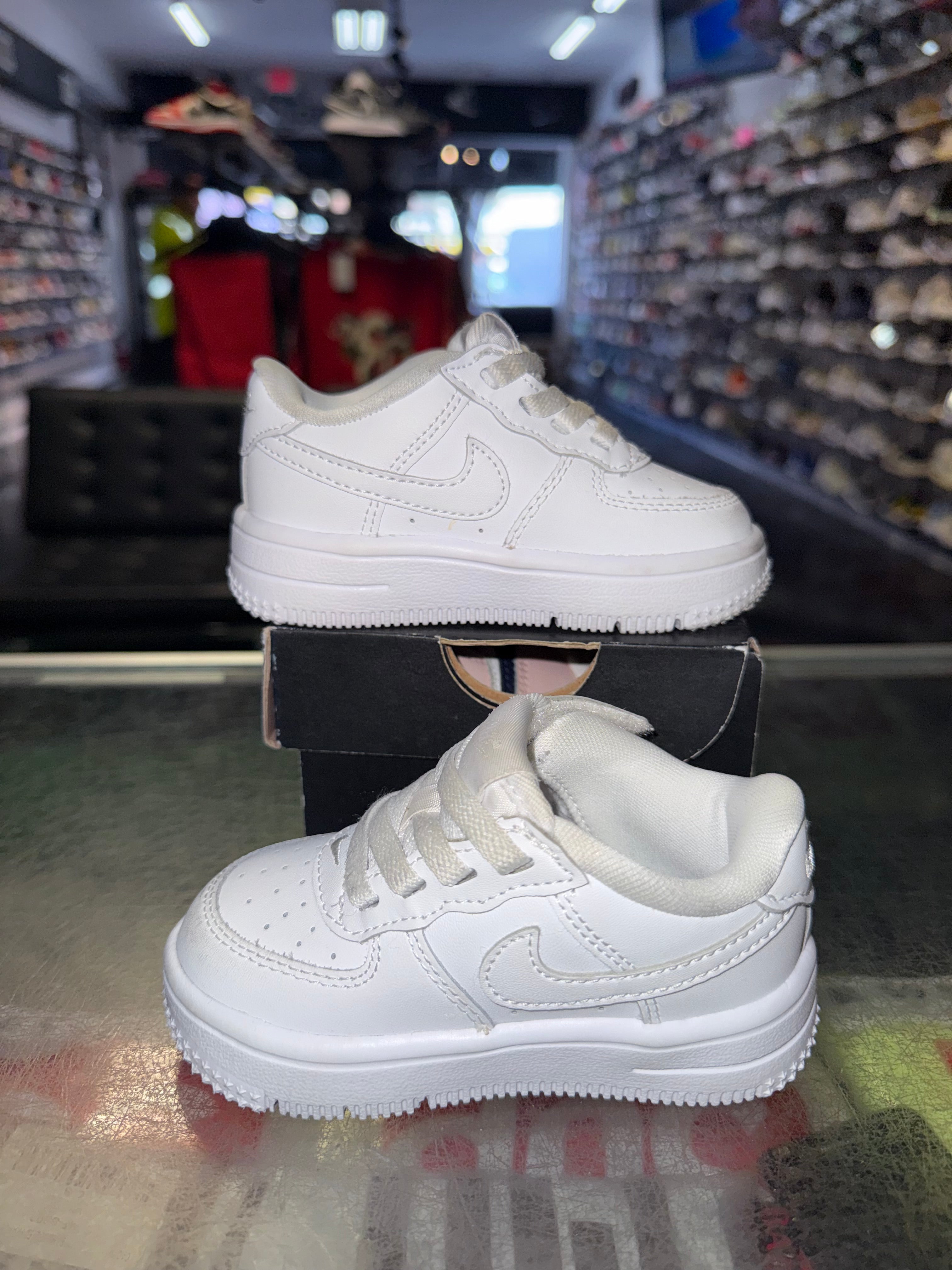 Size 5c Air Force 1 "White" (TD)