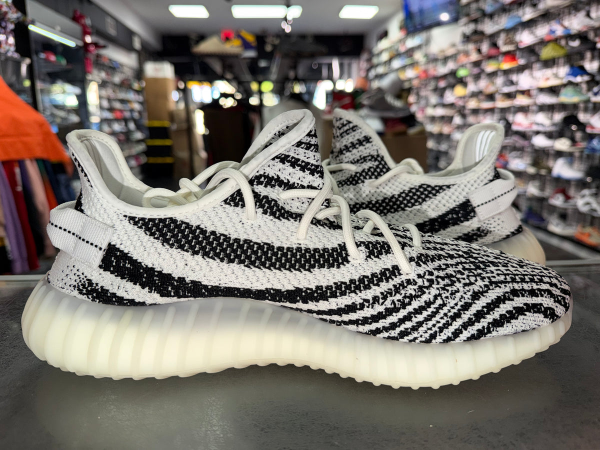Adidas Yeezy Boost 350 V2 Zebra sneaker, worn 1x, size 12 – view 4