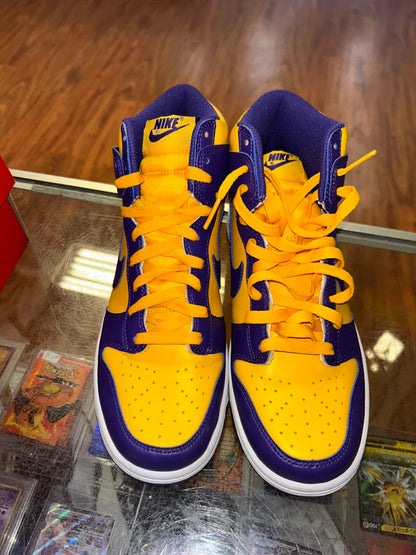 Size 7y Dunk High “Lakers” (MAMO)