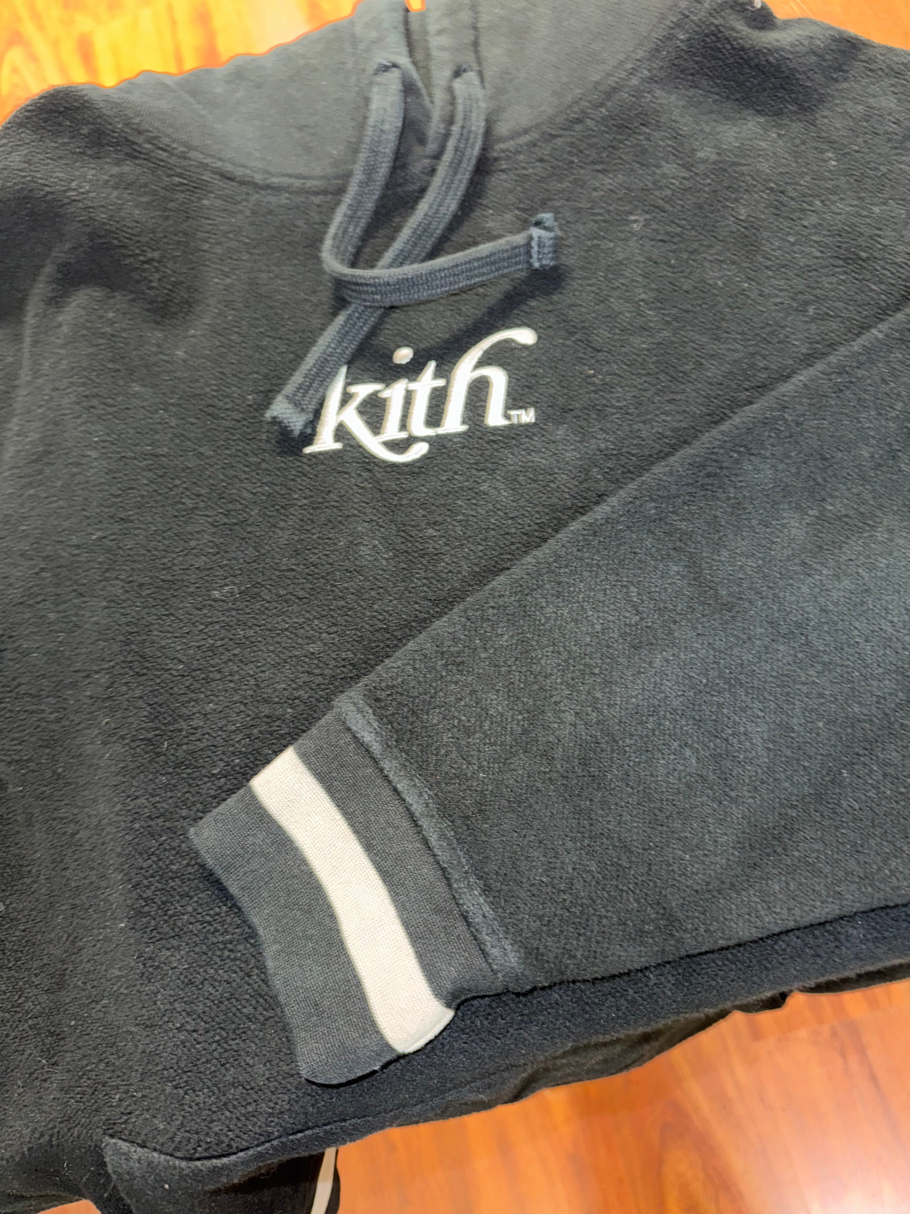 Size L Kith Reverse Hoodie “Black”