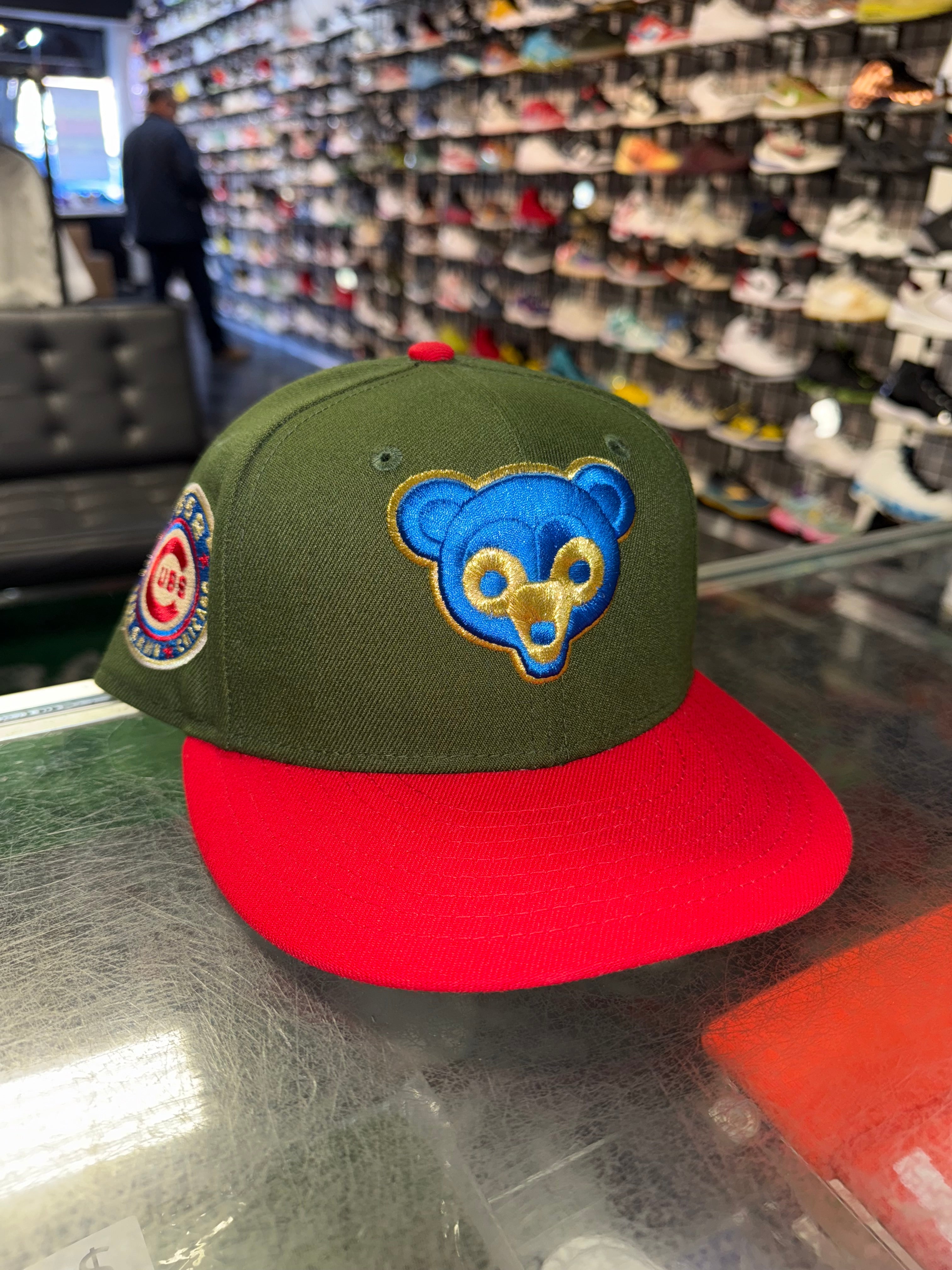 Size 7 1/8 New Era Fitted Chicago Cubs