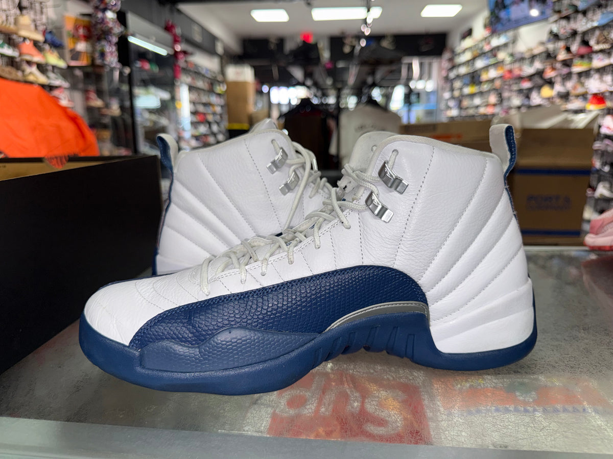 Air Jordan 12 French Blue sneaker, pre-owned – view 4