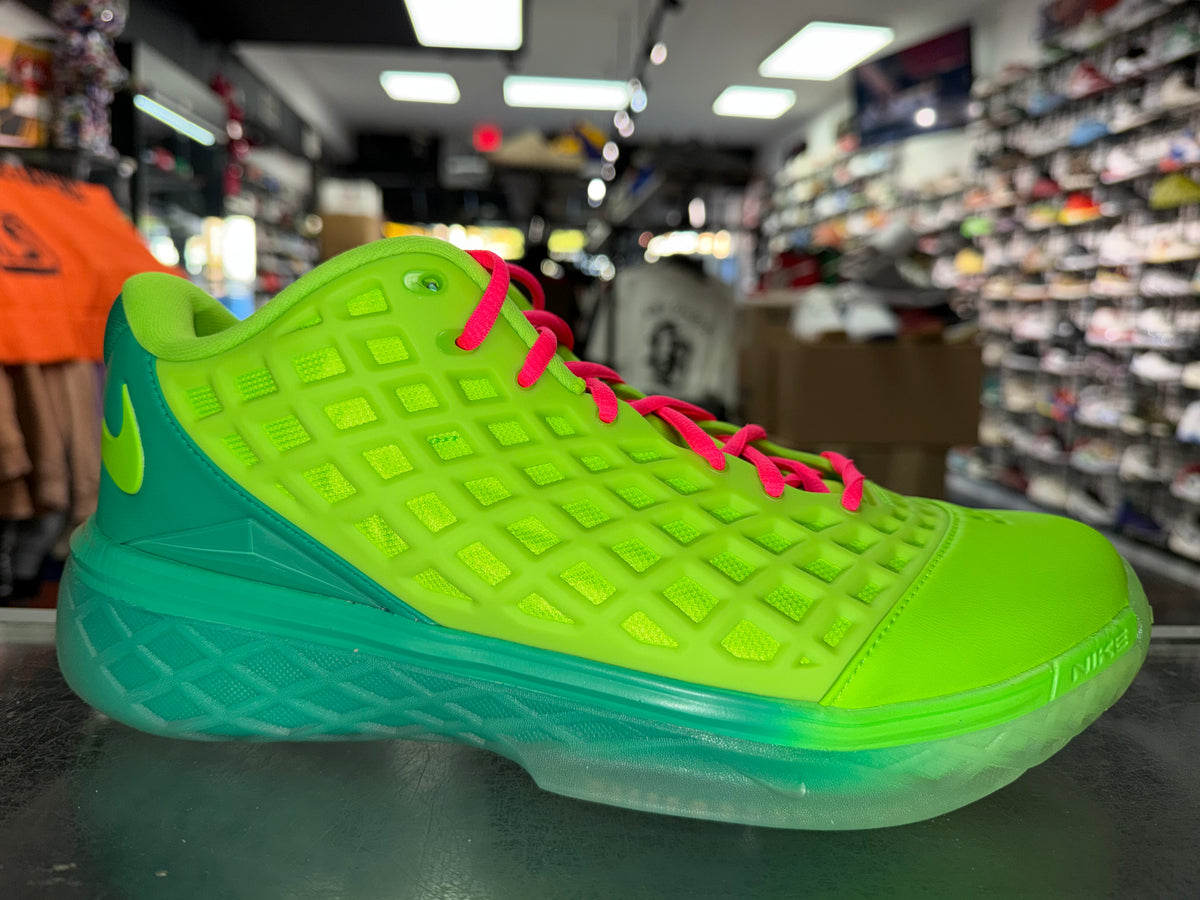 Nike Kobe 3 Low Protro Grinch sneaker, pre-owned, size 10.5