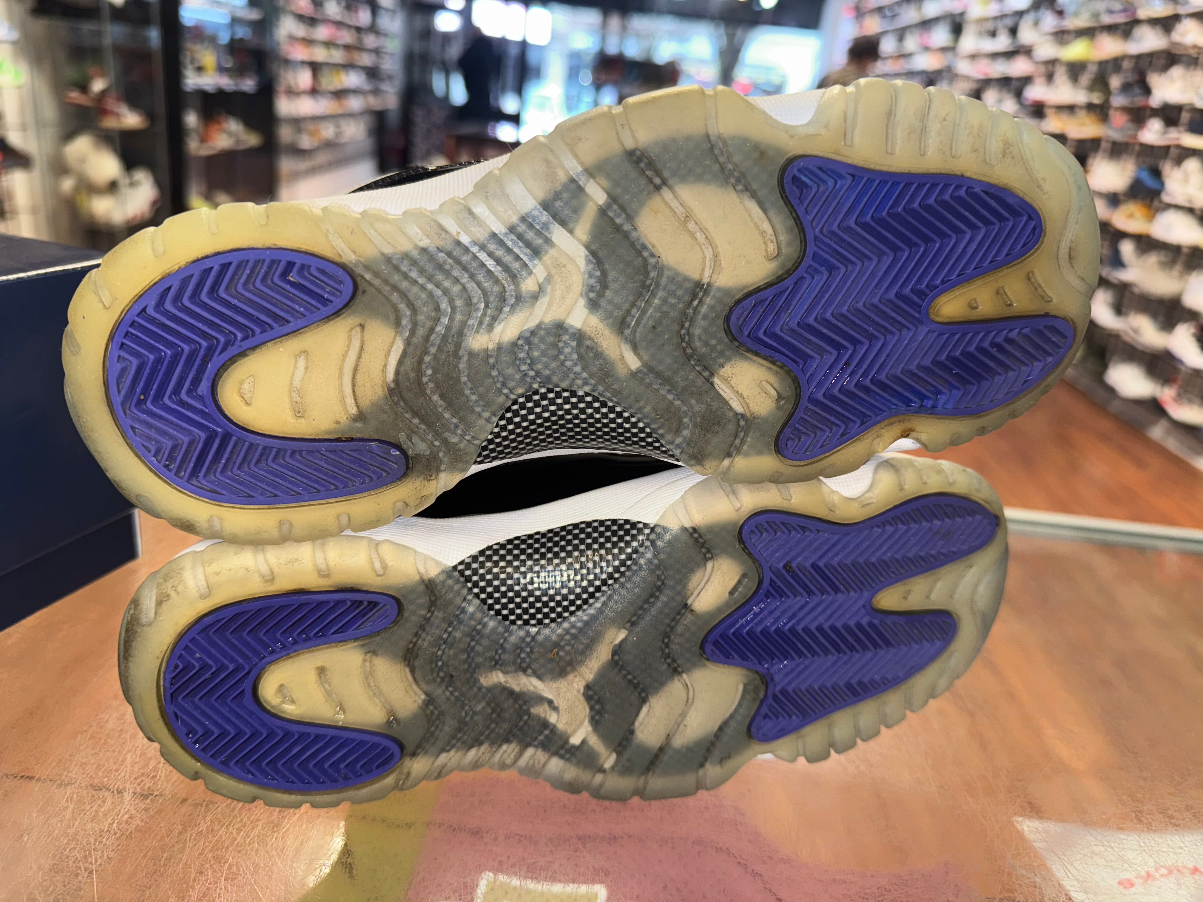 Size 6.5y Air Jordan 11 "Concord"