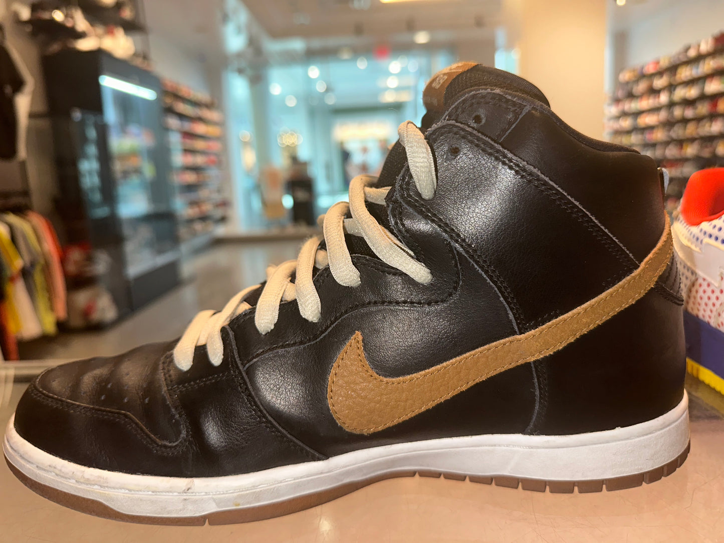 Size 11.5 SB Dunk High “Guiness” (Mall)