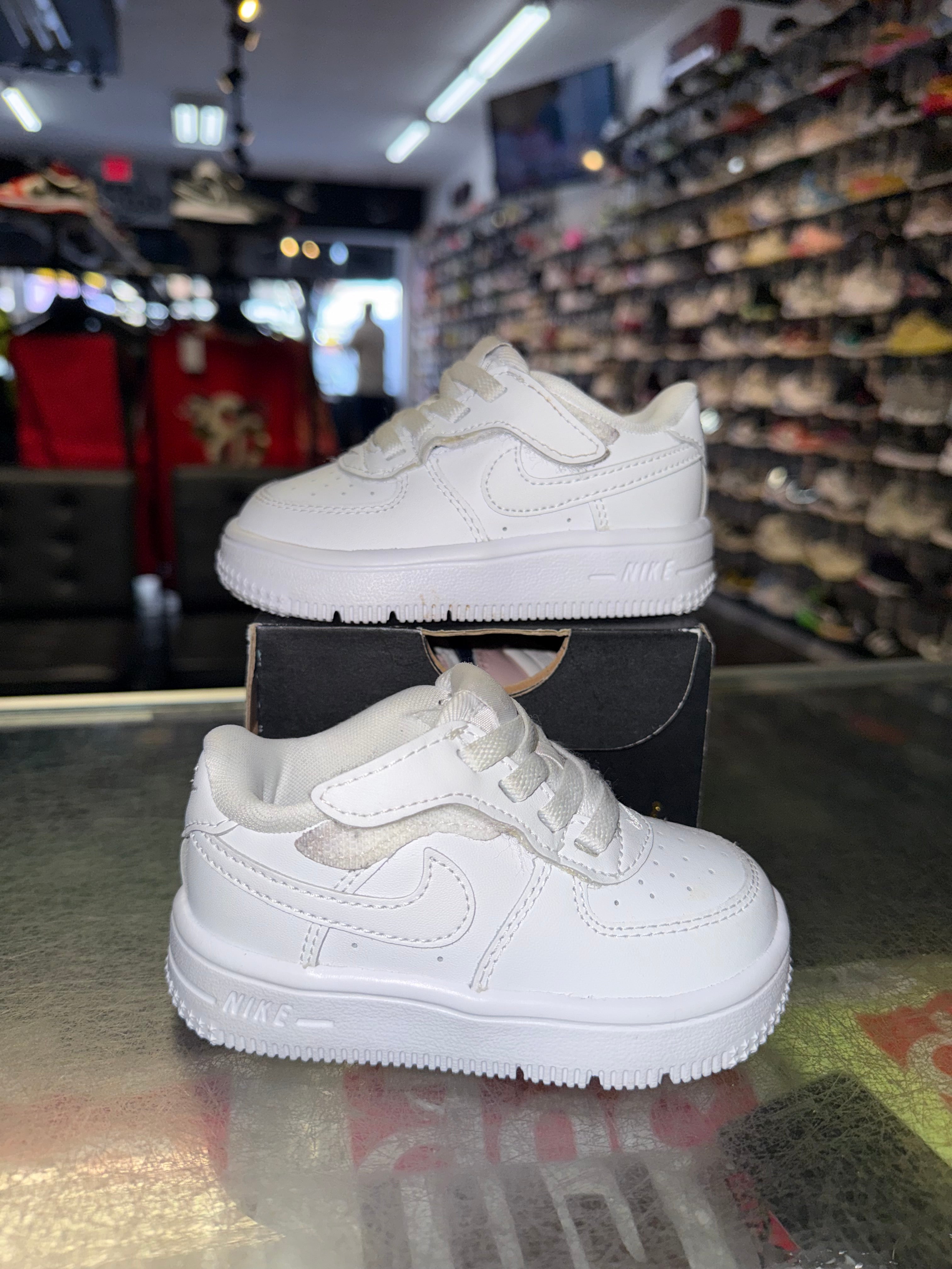 Size 5c Air Force 1 "White" (TD)