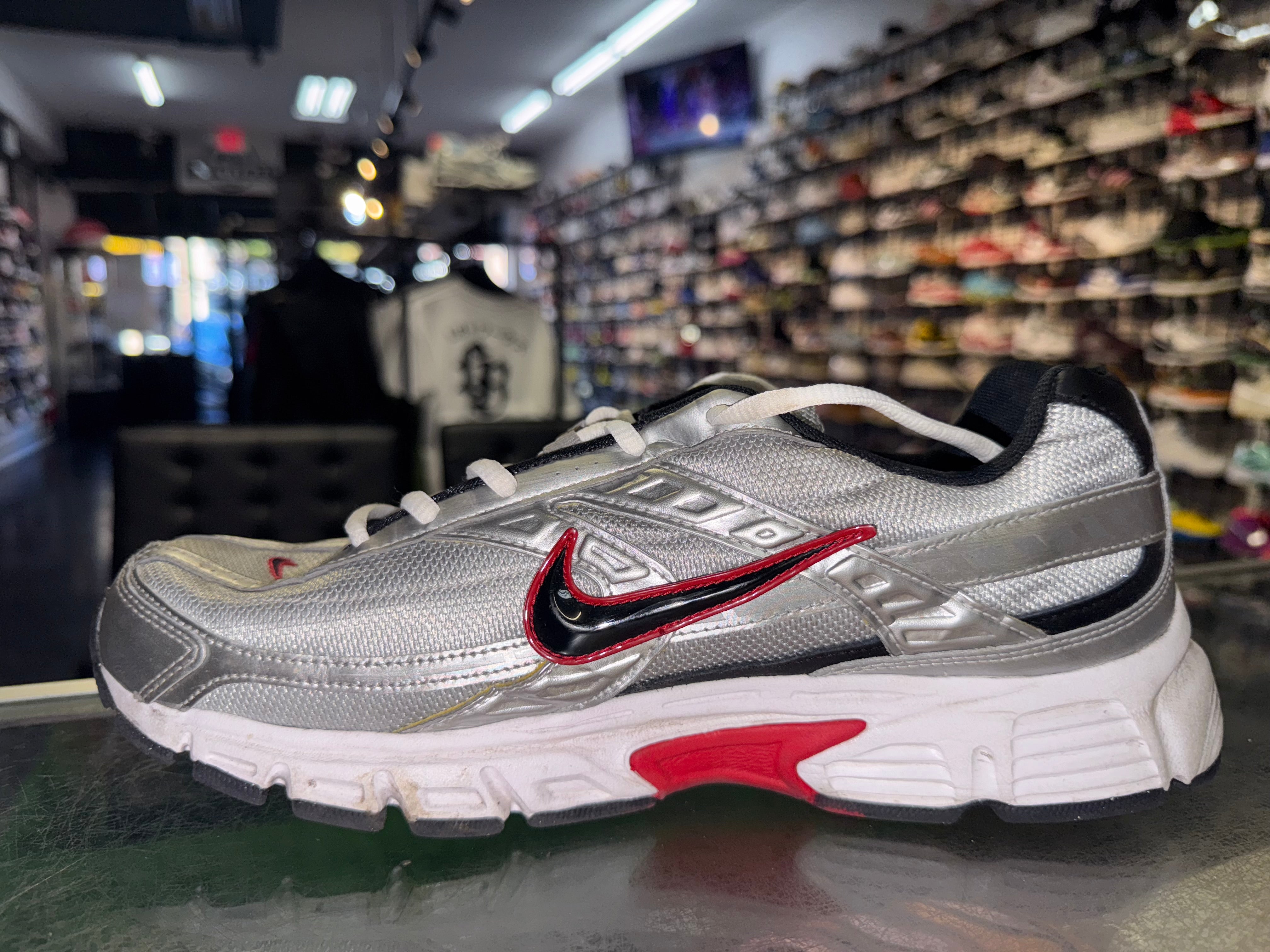 Size 11 Nike Initiator SIlver