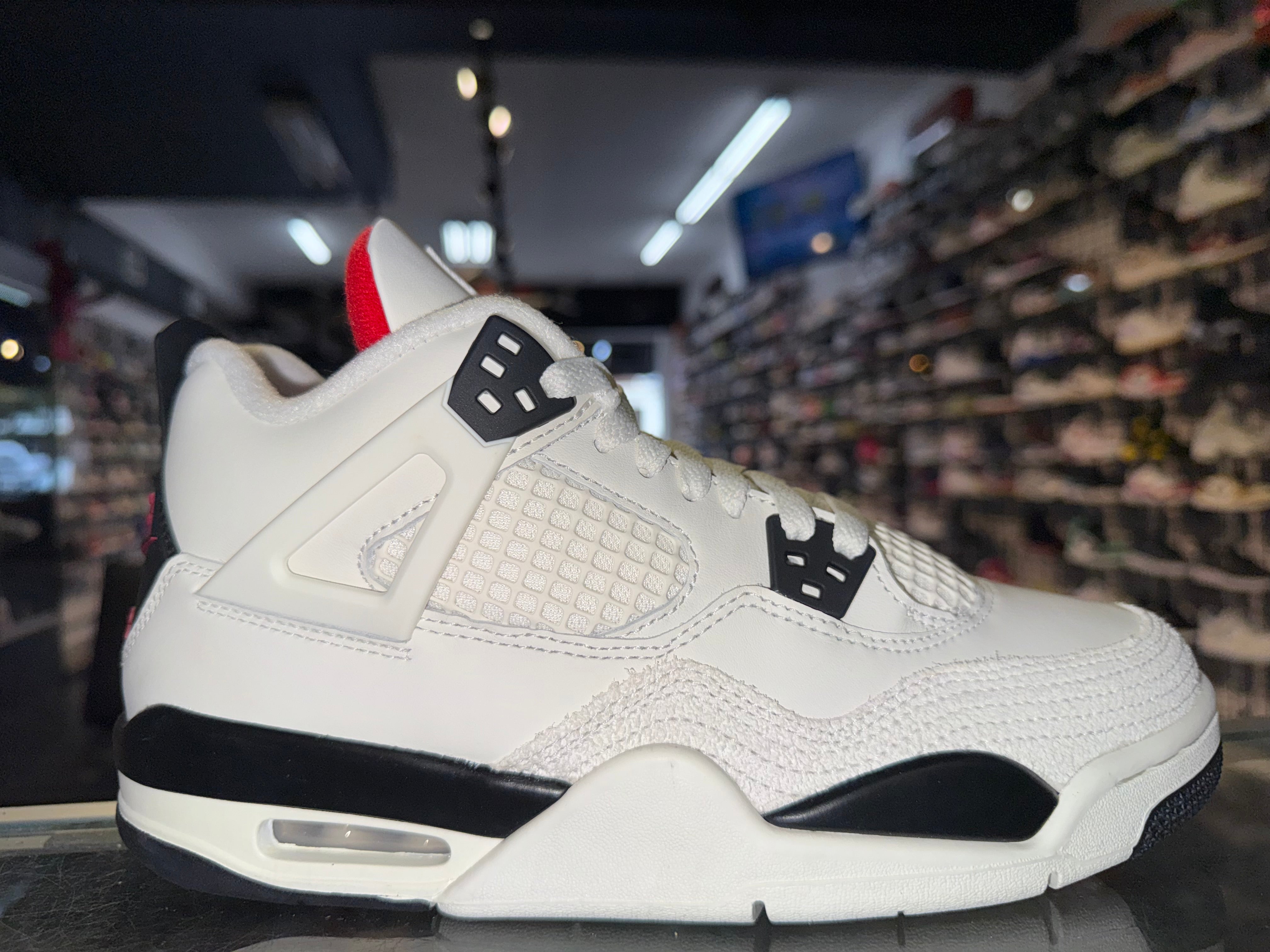 Size 7y Air Jordan 4 “Flight Club” Brand New