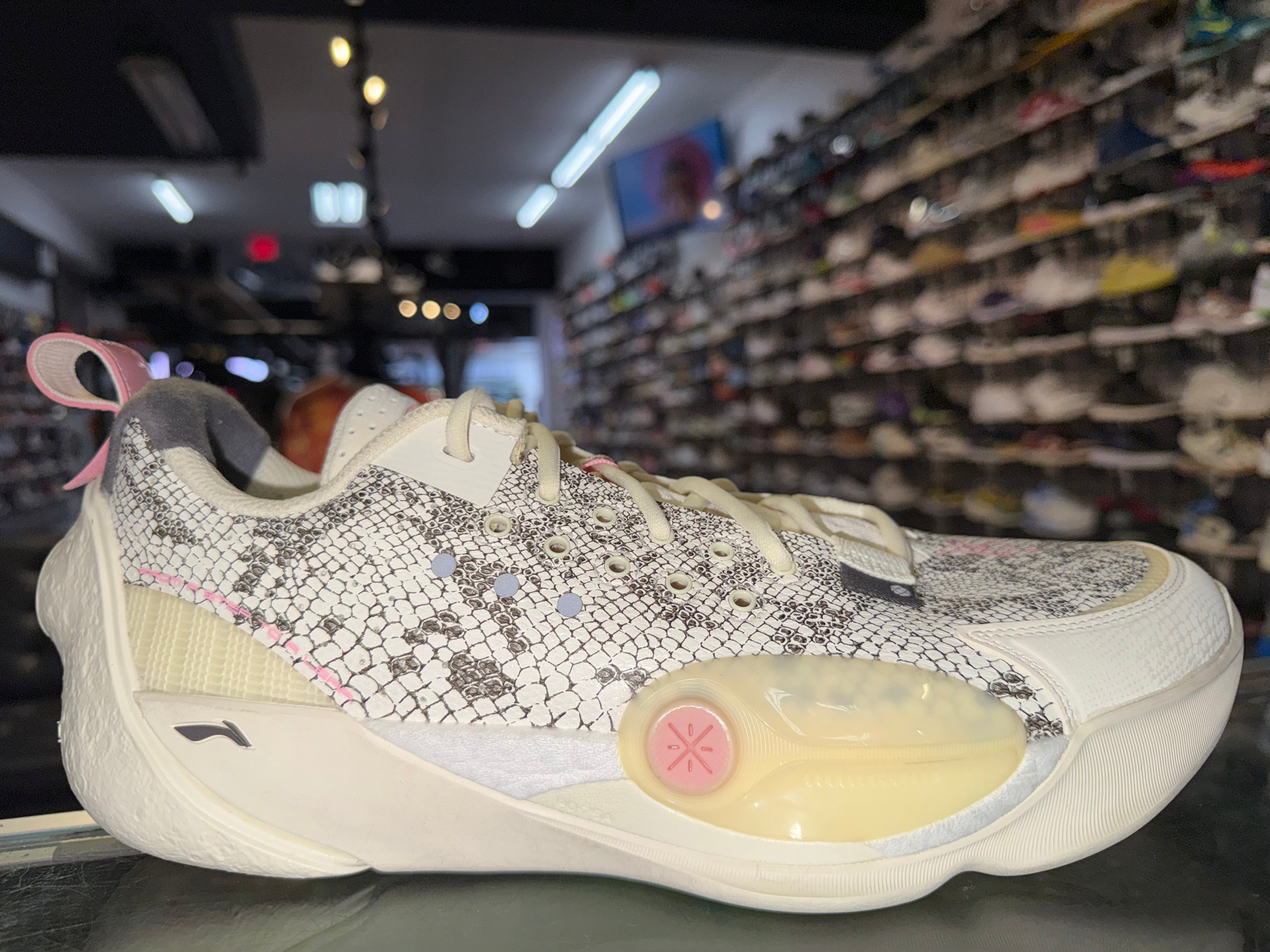 Size 12 Li-Ning Wade All City 13 "Year of the Snake"