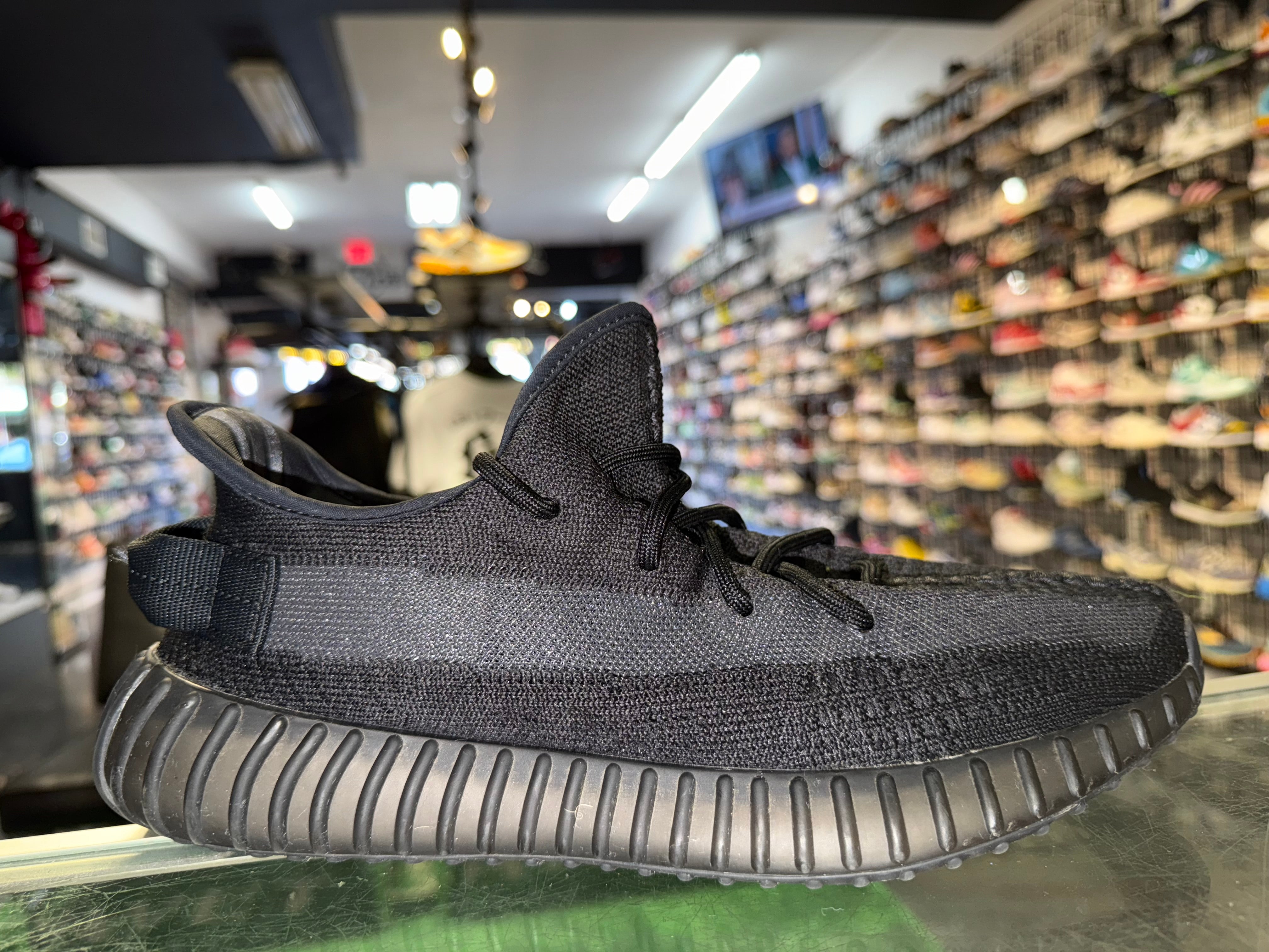 Size 9.5 Yeezy Boost 350 V2 "Onyx"
