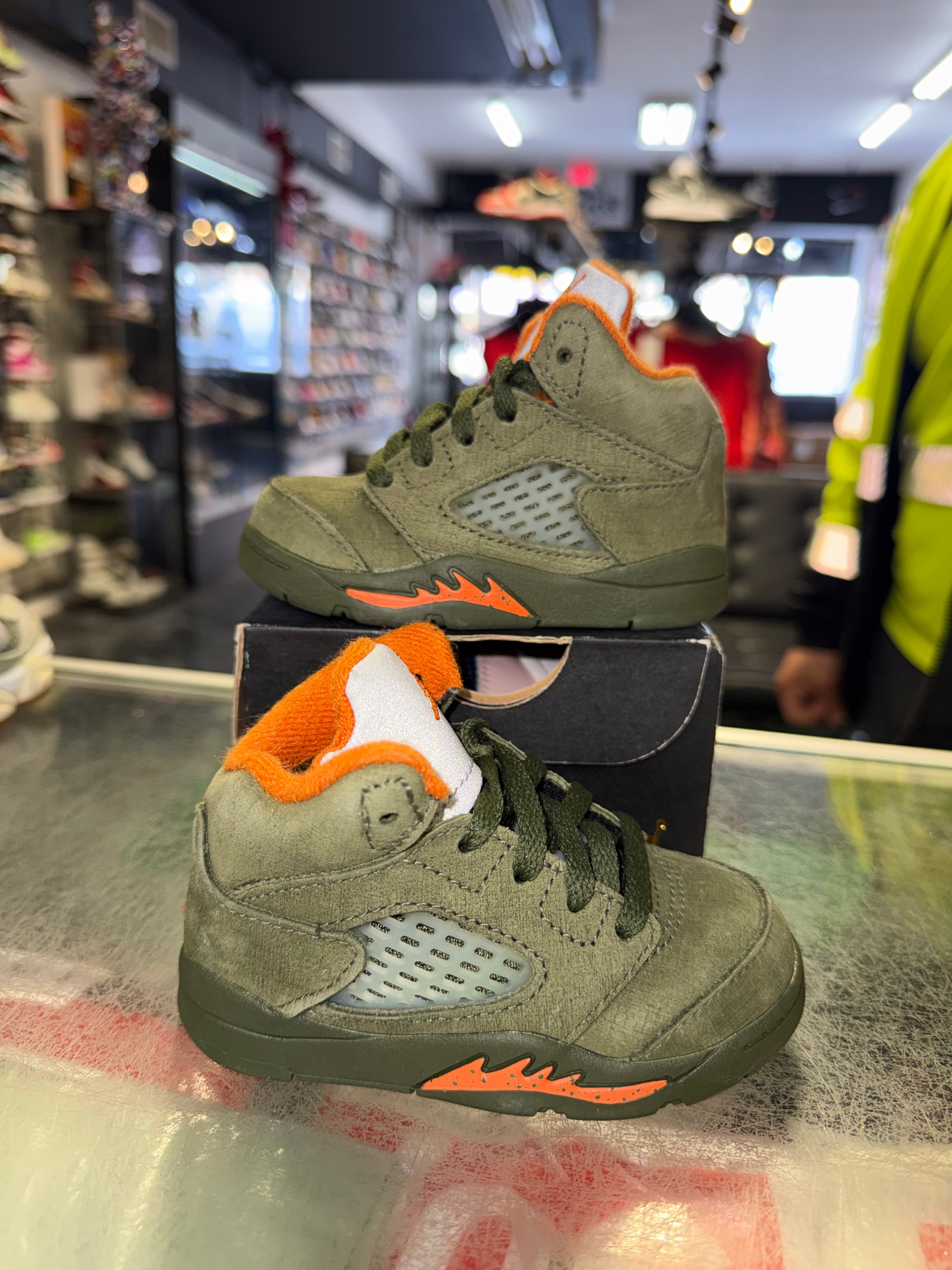 Size 5c Air Jordan 5 "Olive" (TD)
