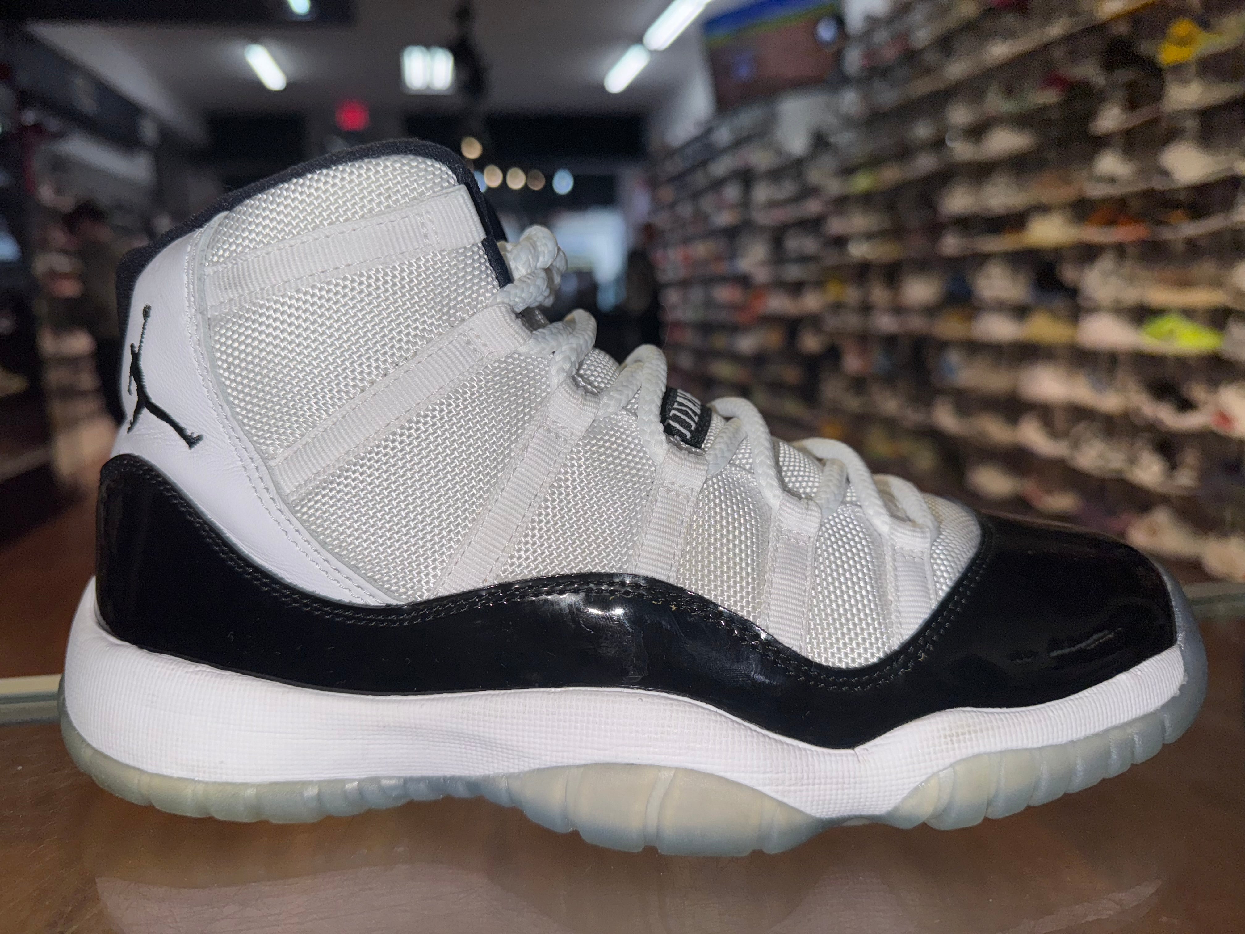 Size 6.5y Air Jordan 11 "Concord"