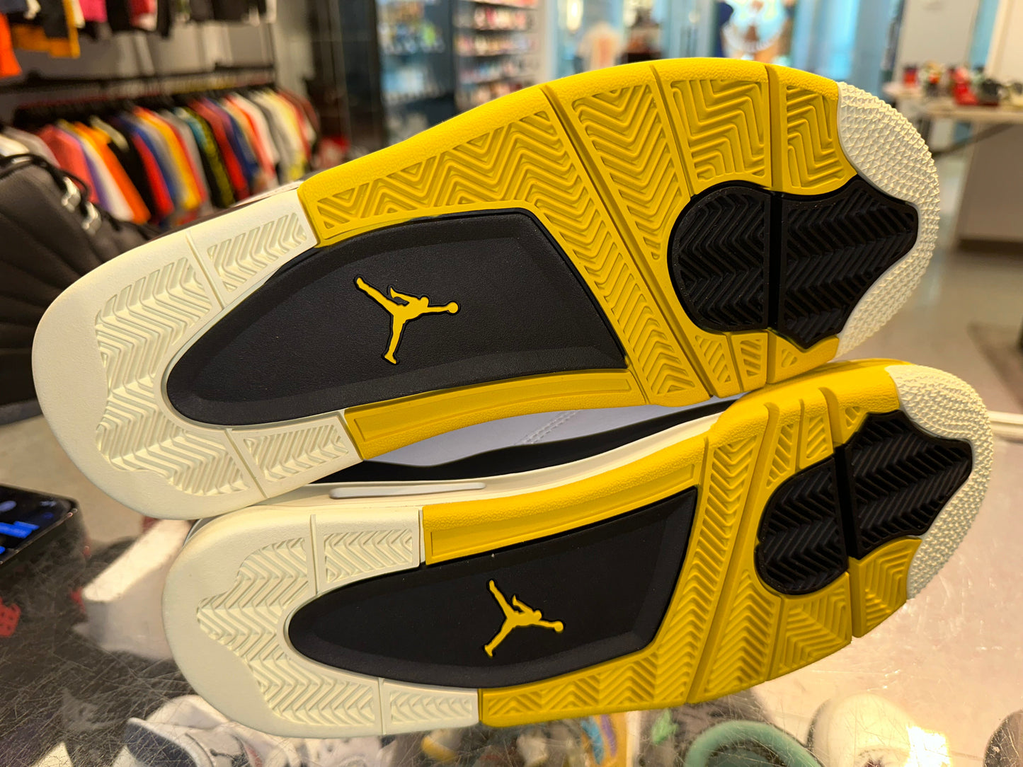 Size 9.5 (11w) Air Jordan 4 “Vivid Sulfur” Brand New (Mall)